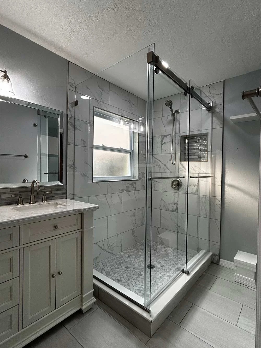 Custom glass shower doors and enclosures