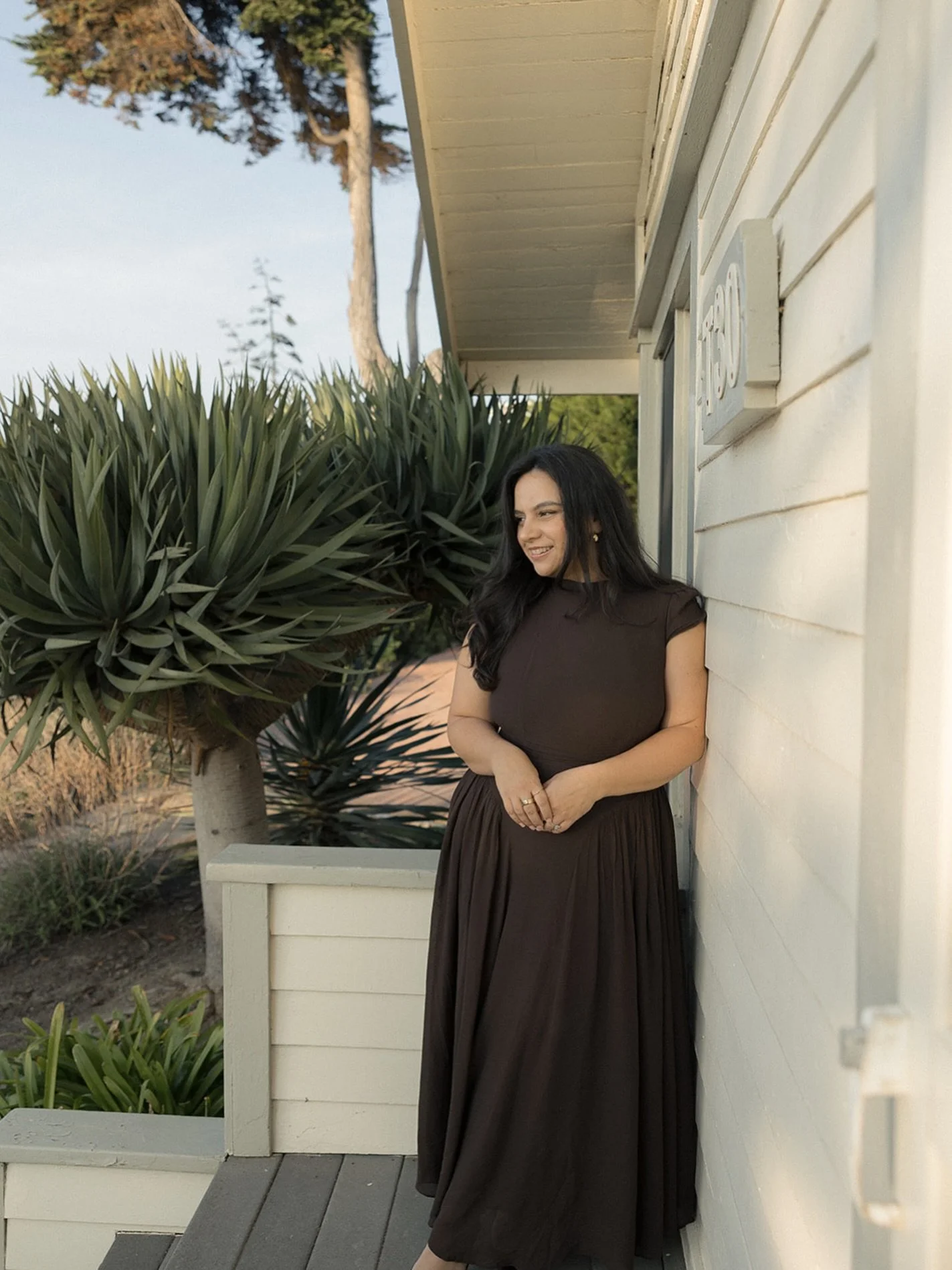 Hi, I&rsquo;m Isabella, the floral artist behind Petalscape Floral Design 🤍

For as long as I can remember, I&rsquo;ve been drawn to beauty, creativity, and the way small details can make people feel something. Flowers were always there in the backg