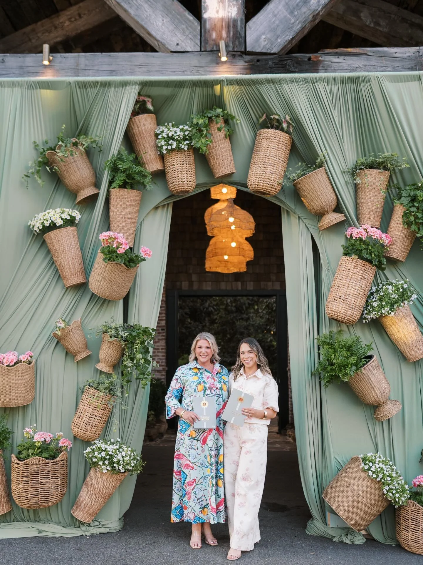 @tsgauburnopelika LAUNCH PARTY 🎉🥳 and what a party it was!!

Venue, Food &amp; Drinks:&nbsp;@shop.botanic 
Planning:&nbsp;@savvy_events_auburn 
Lights:&nbsp;@eleganteventsal 
Merch:&nbsp;@scarletandgoldshop 
Map:&nbsp;@laurenjohnstonduncan