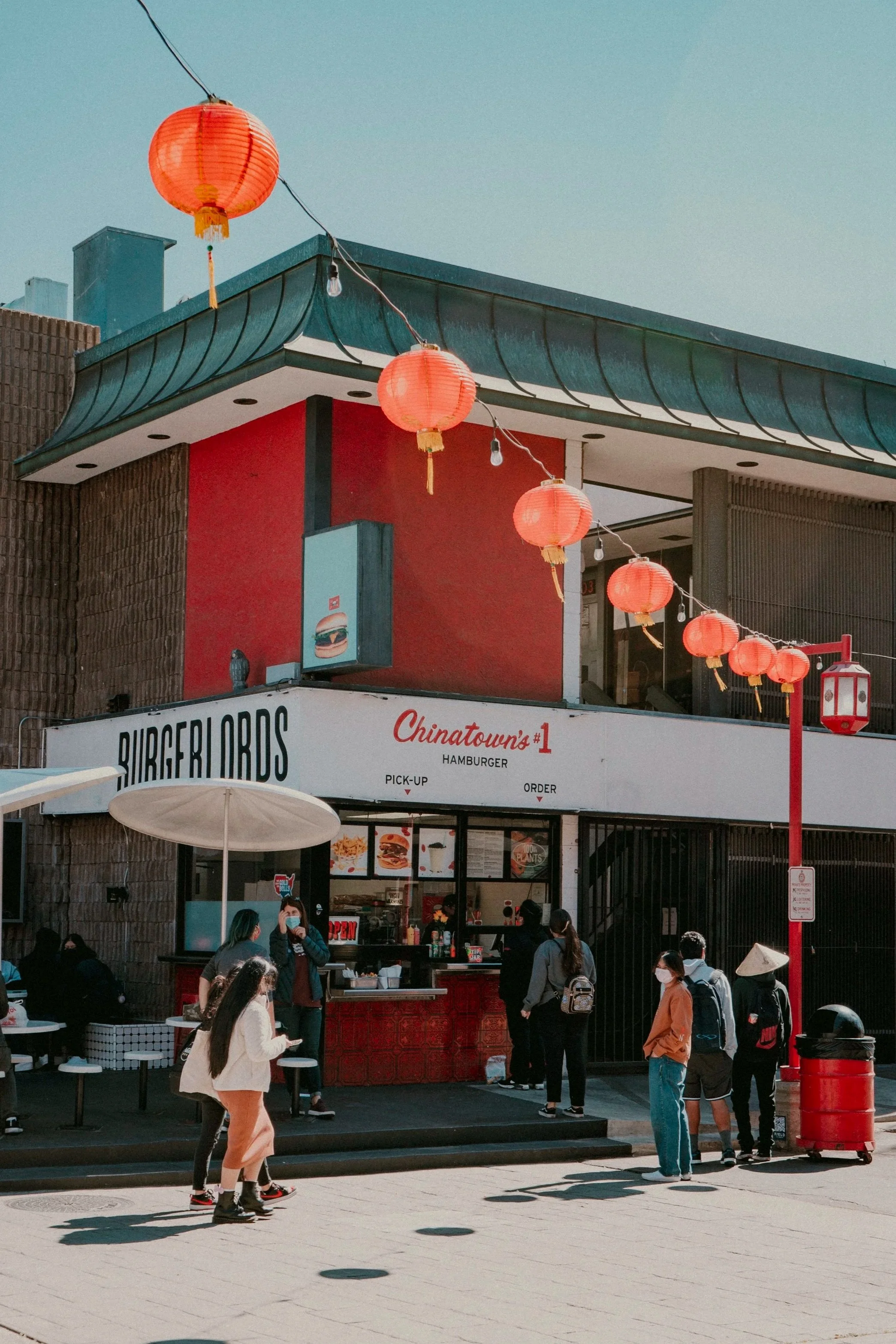 knijmeddin_burgerlords_030122-1.jpg