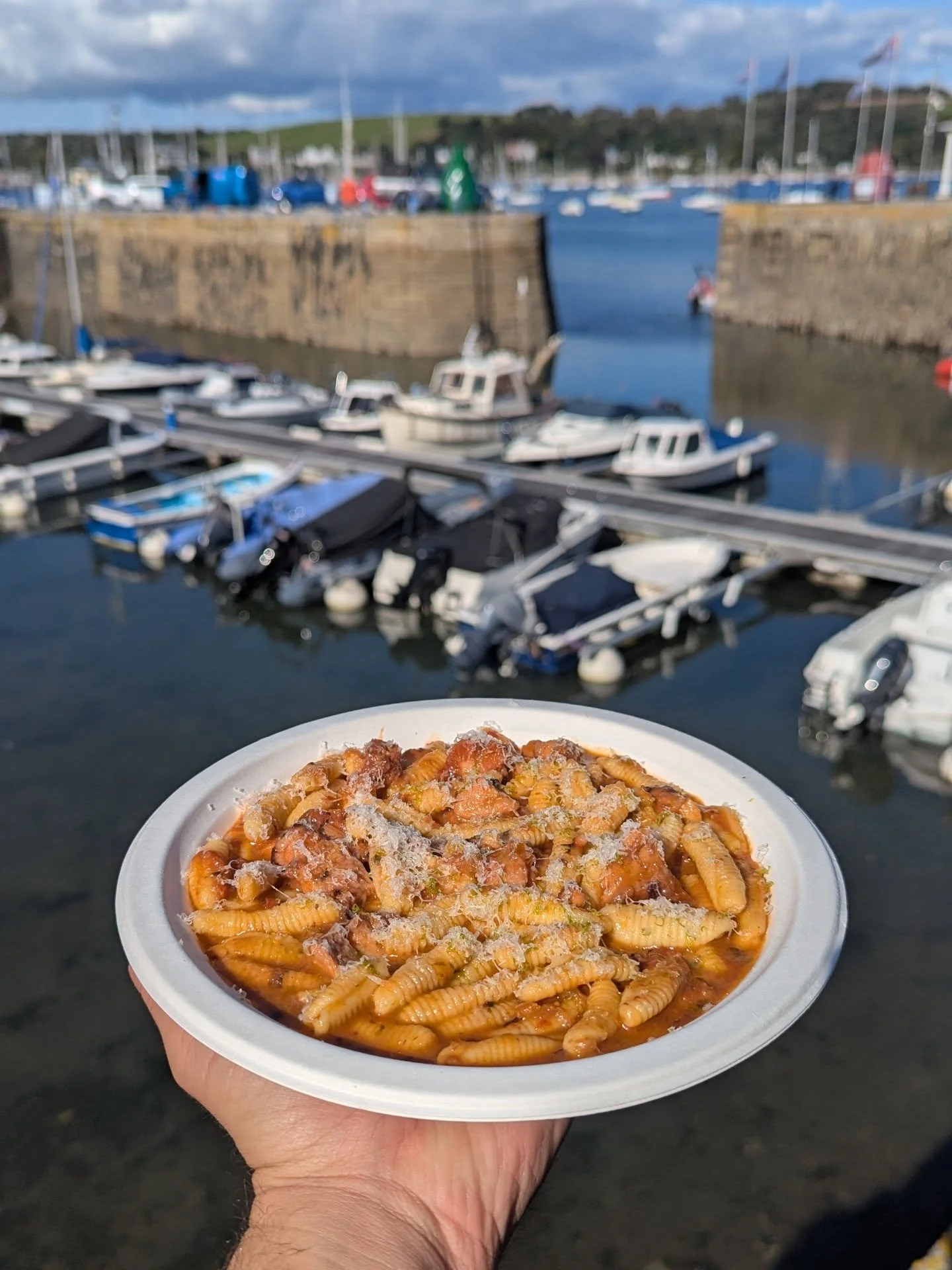 🐙 Fal octopus ragu, homemade cavatelli pasta and parmesan 

We get octopus from Will on FH58, braise it until tender and add to a ragu base of soffrito, tomato paste, tomatoes, wine, thyme, seaweed etc. The braising stock from the octo gets reduced 