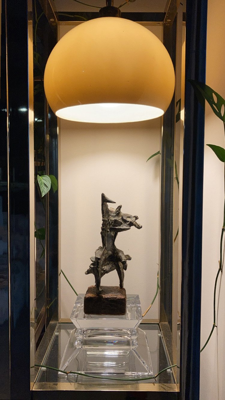 Brutalist_in_Lamp.jpg