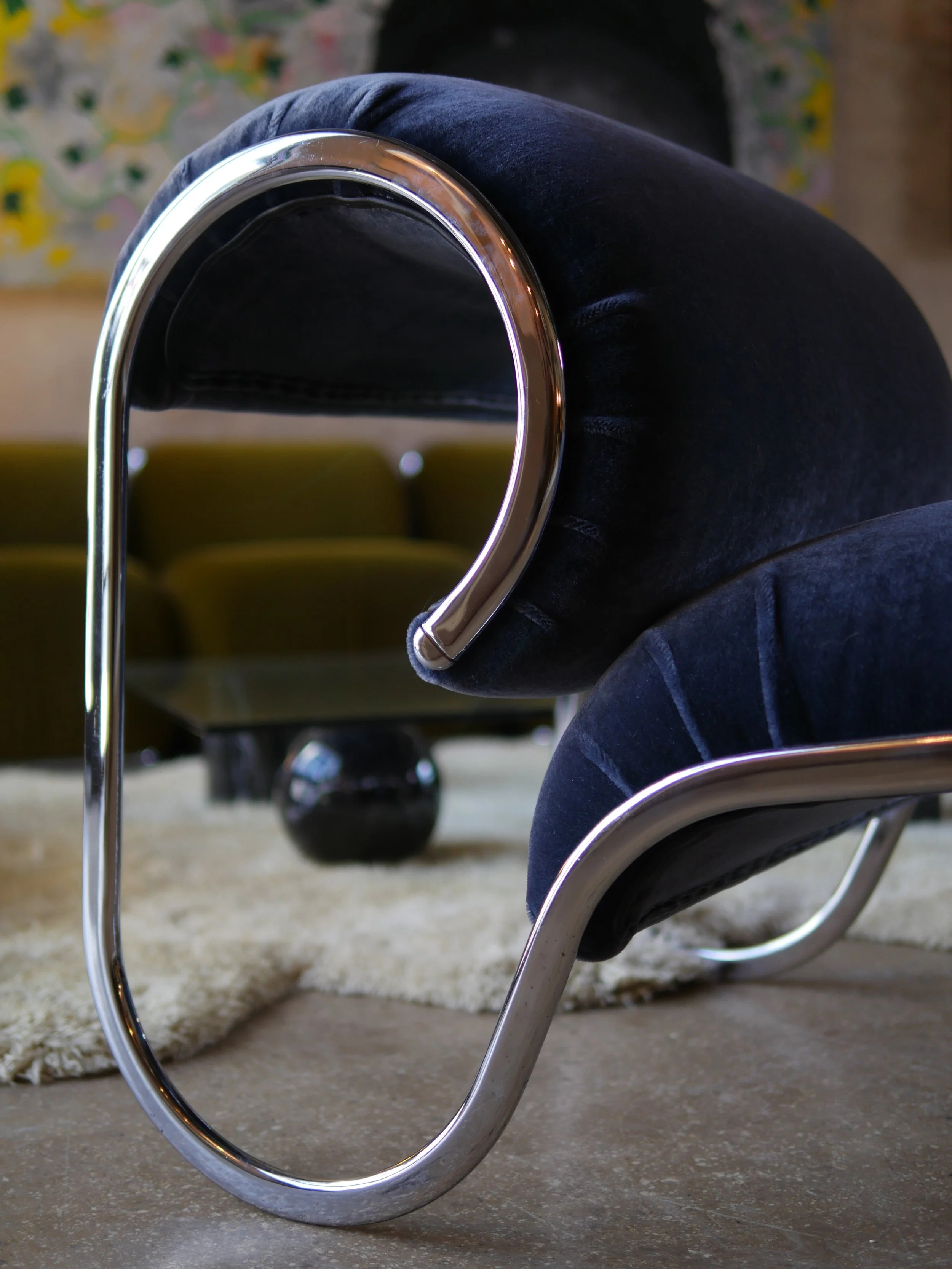 A_Cover_Italian_1970s_Lounge_Chair_Closeup1.JPG