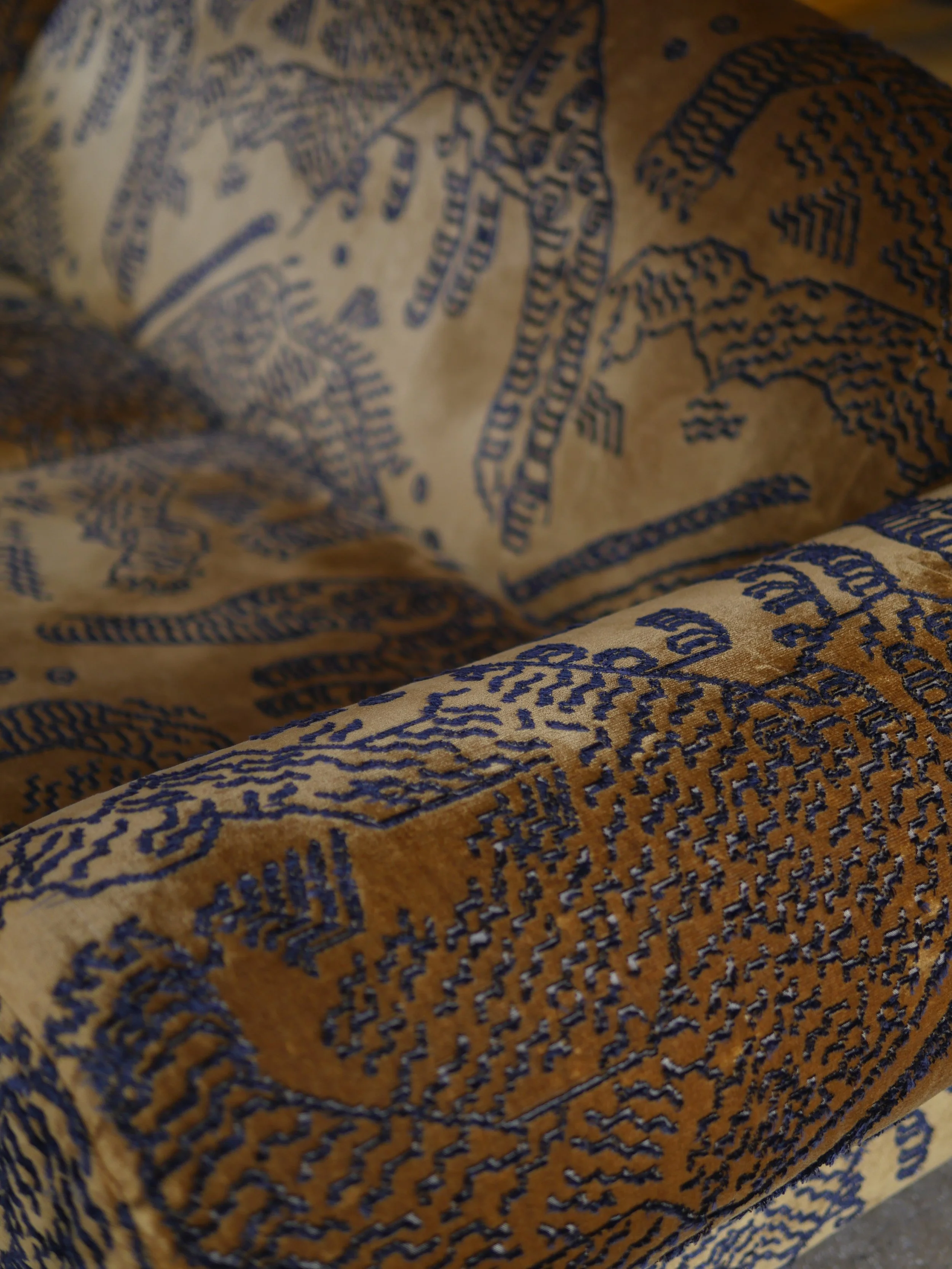 A_Cover_Dedar_Print_Milo_Arm.JPG