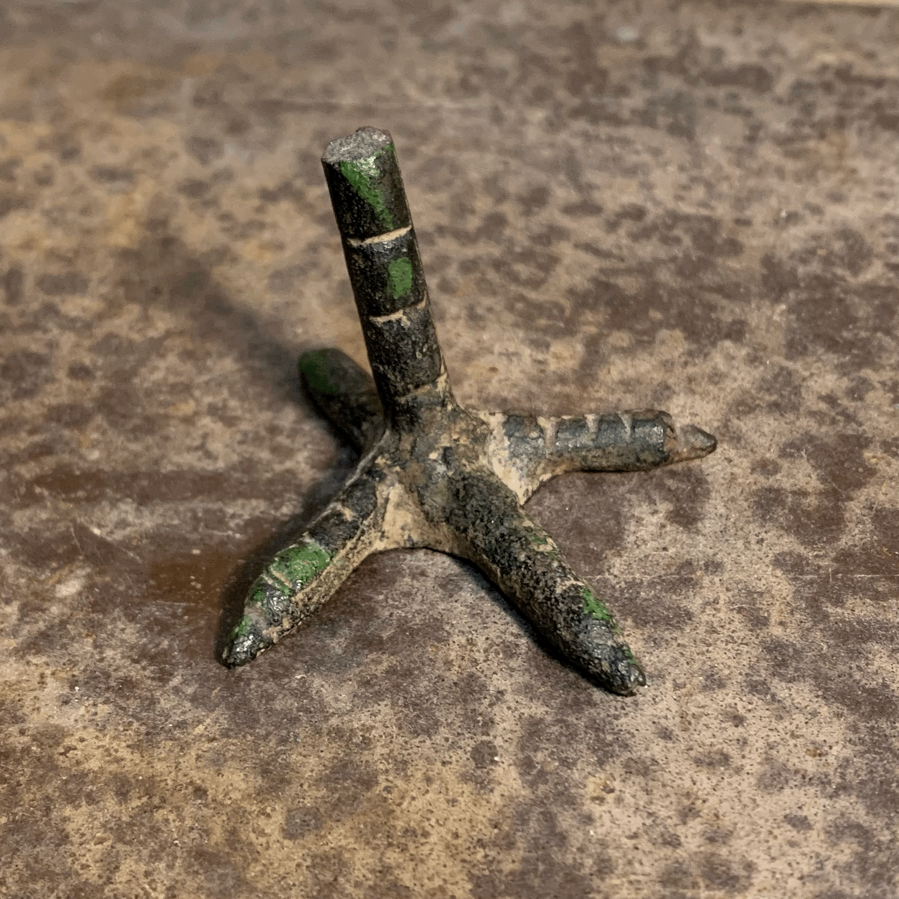 Metal Bird Foot