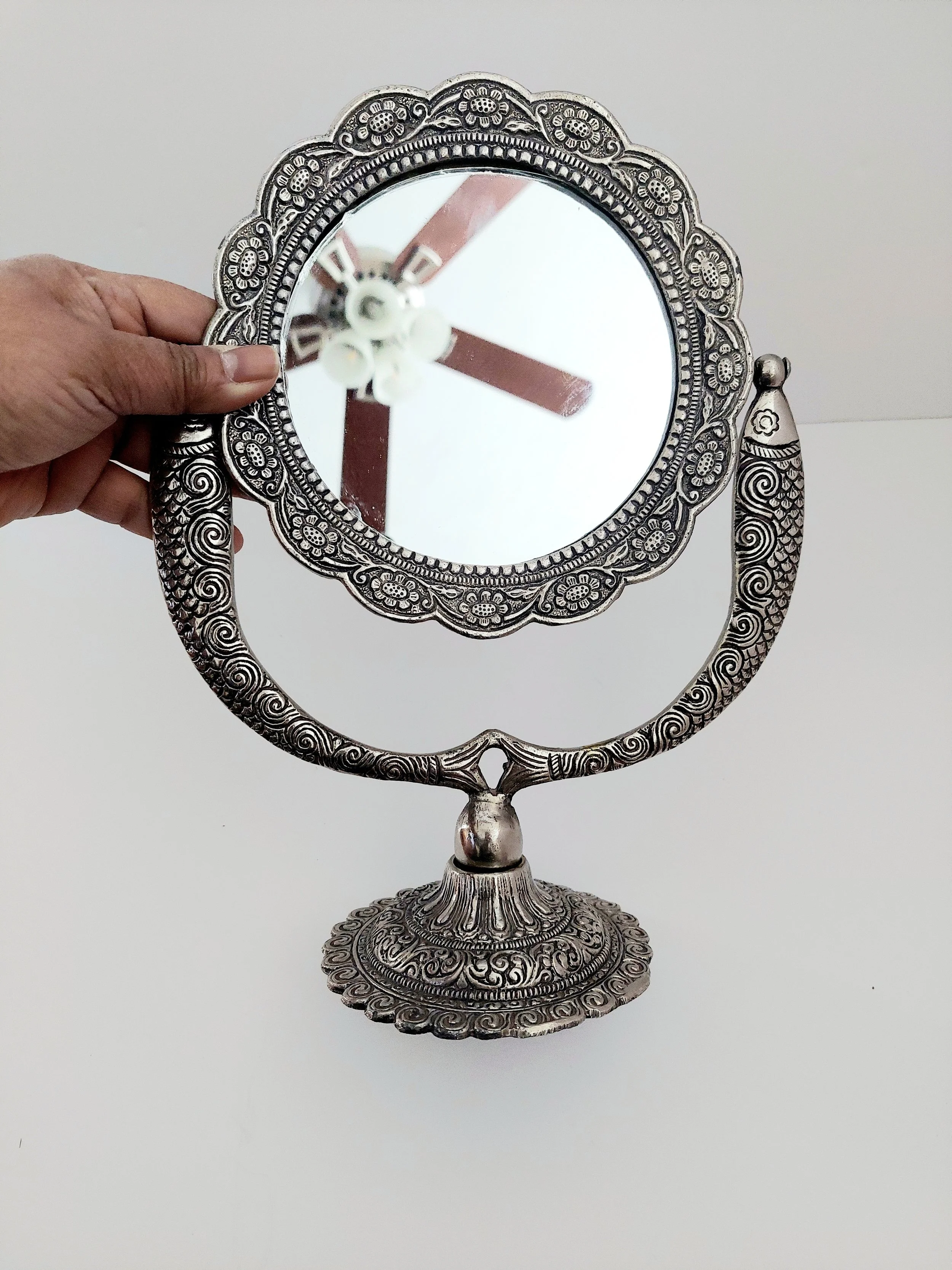 Silver plated aluminium fish design table mirror (#520)
