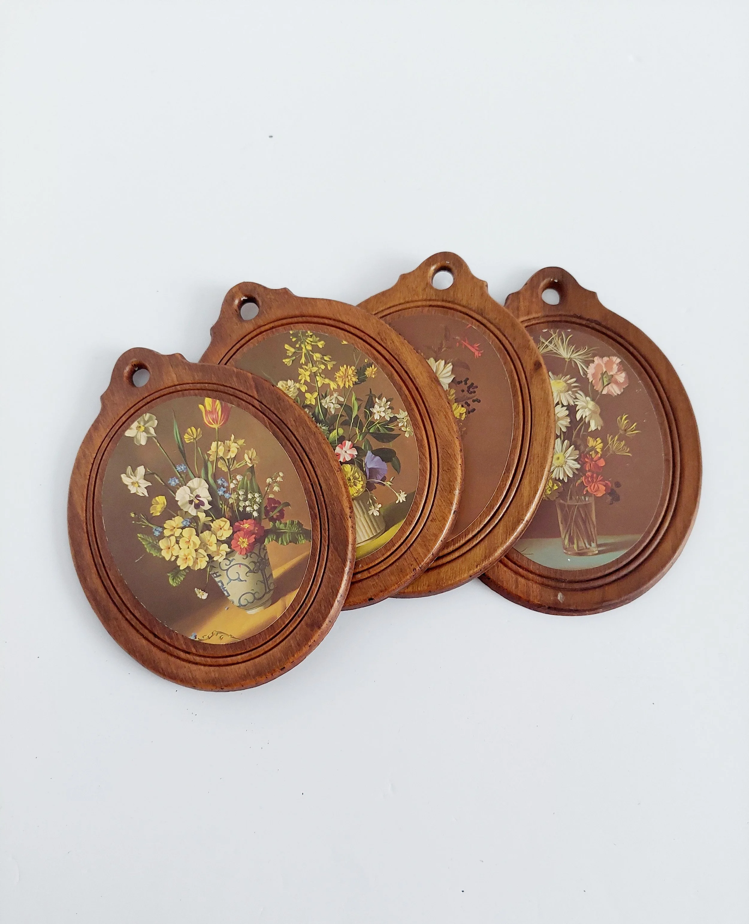 Vintage wooden plaques
