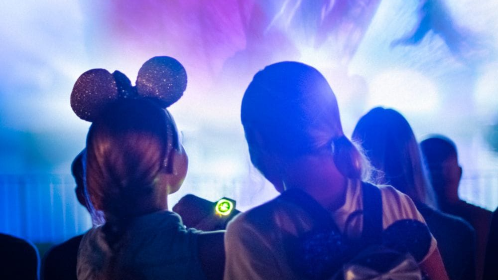 Disney MagicBand+ theme park