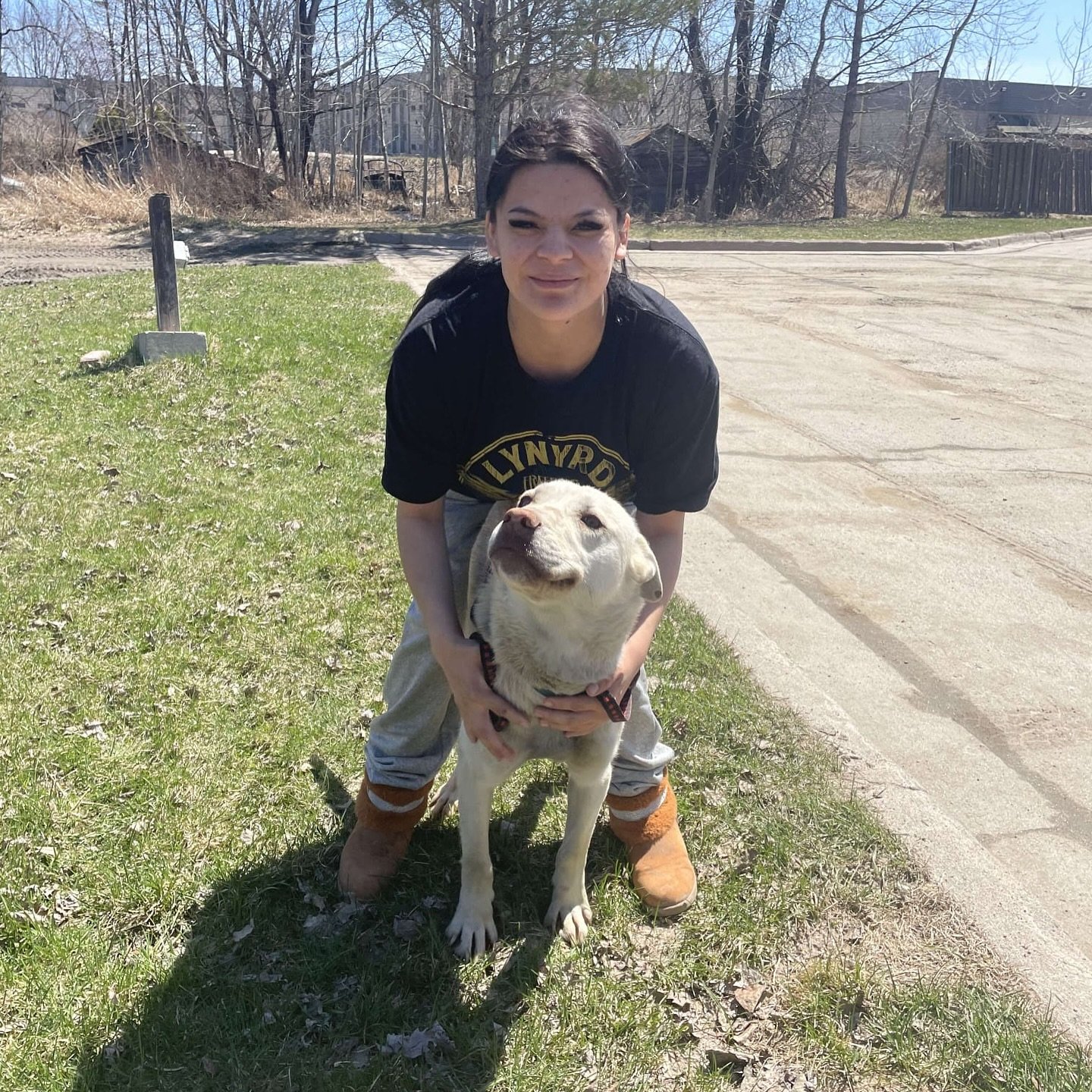 🥳 WE DID IT! ASH IS OFFICIALLY HEADING TO A FOSTER HOME! ❤️🏡
In just a few short hours, Ash will be settling into his foster home. He’s currently in transit and will soon be wrapped in the care of his foster mom, Rachel… our hearts cou