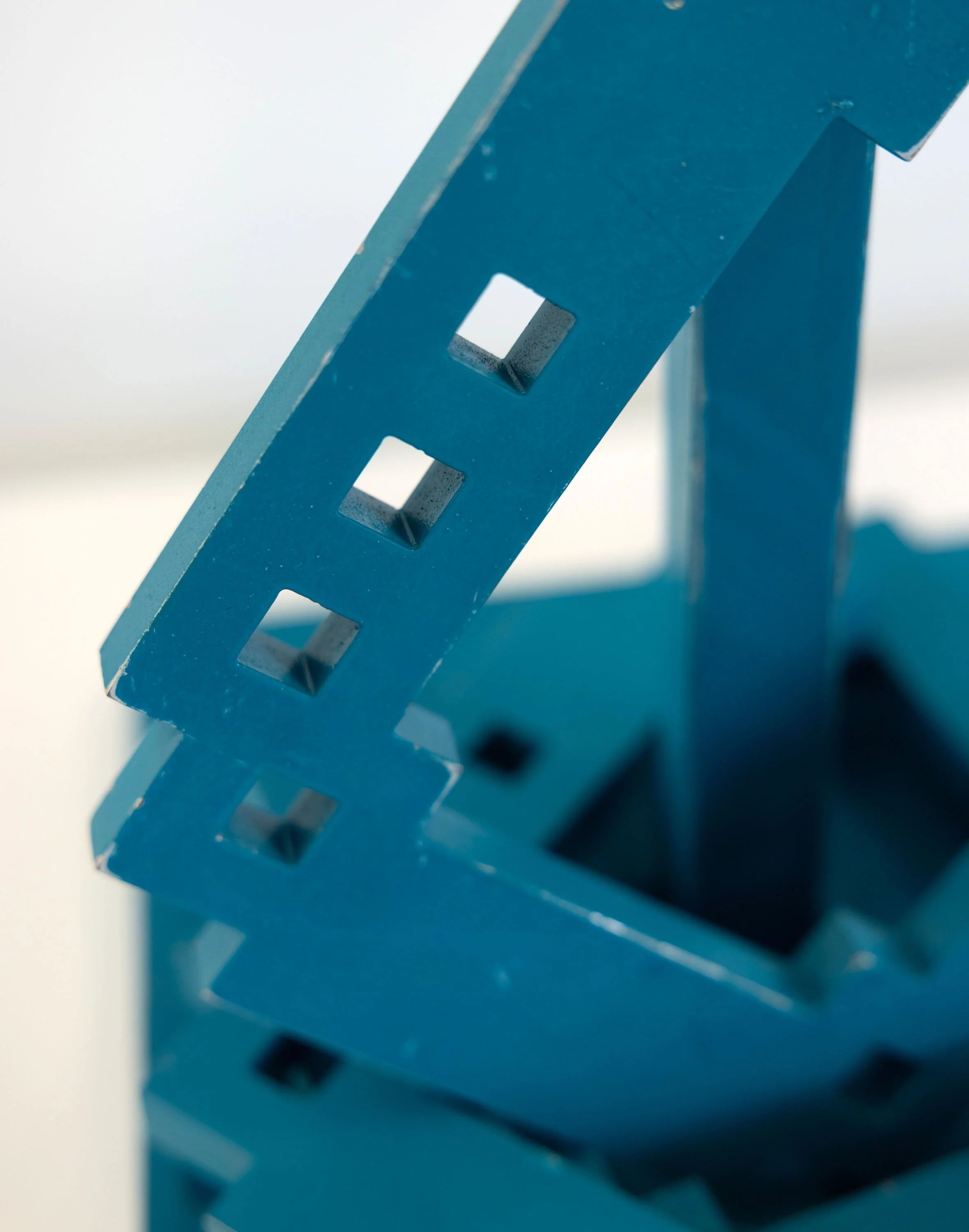 Horse Shoes + Stake (turquoise)_Detail 1.jpg