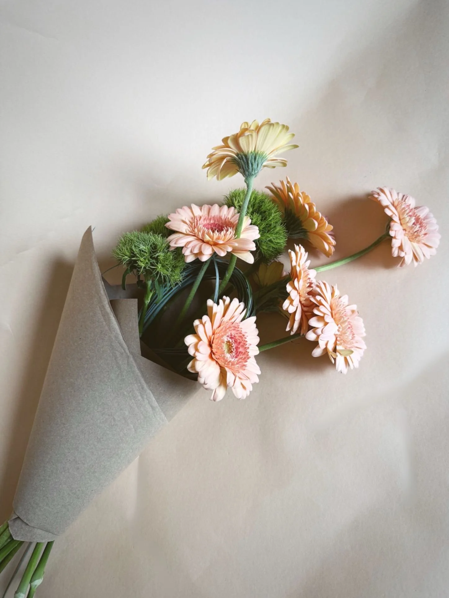 Bouquet delivery.jpg (Copy)