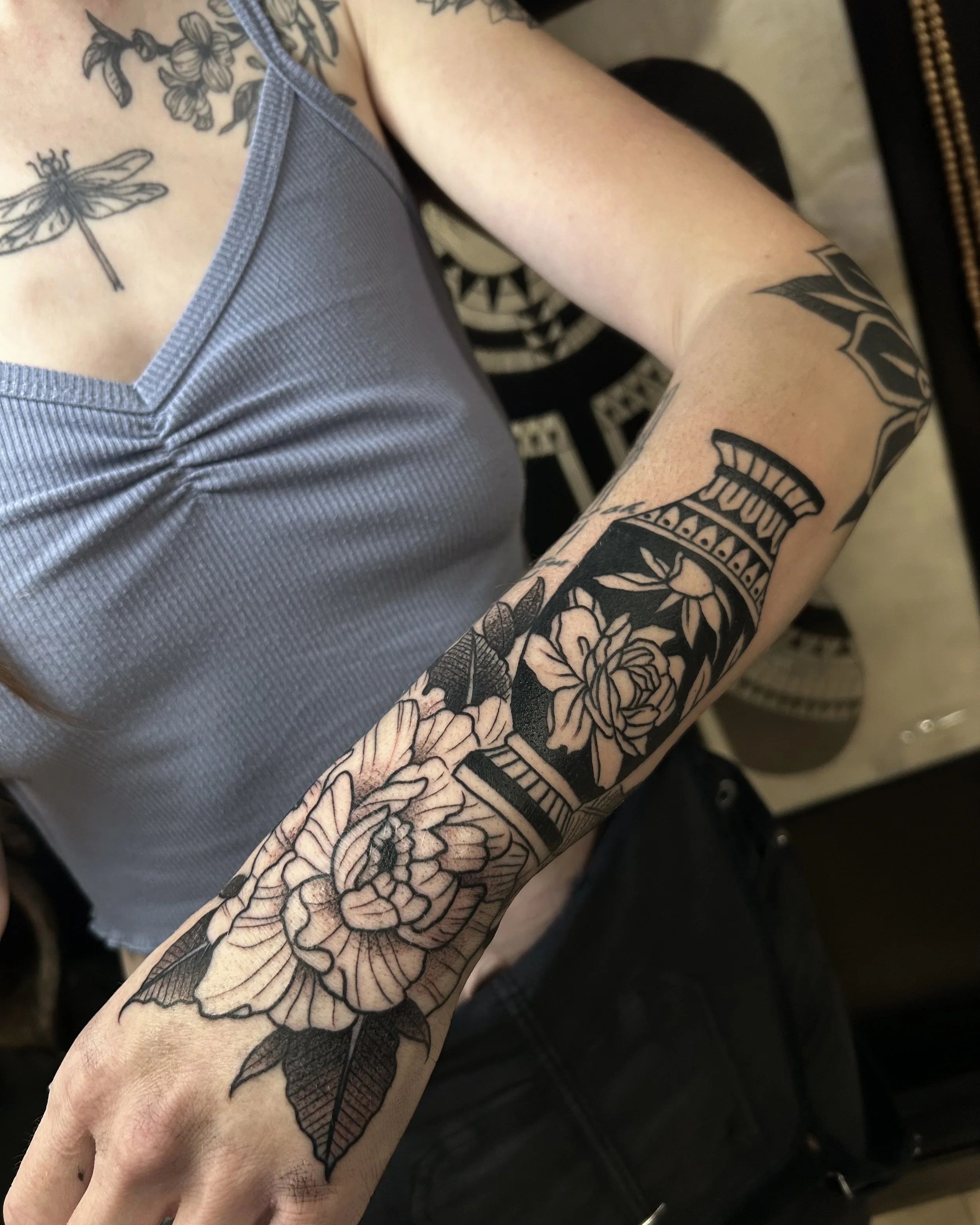 Blackwork Neo Traditional flower vase by James Mattox