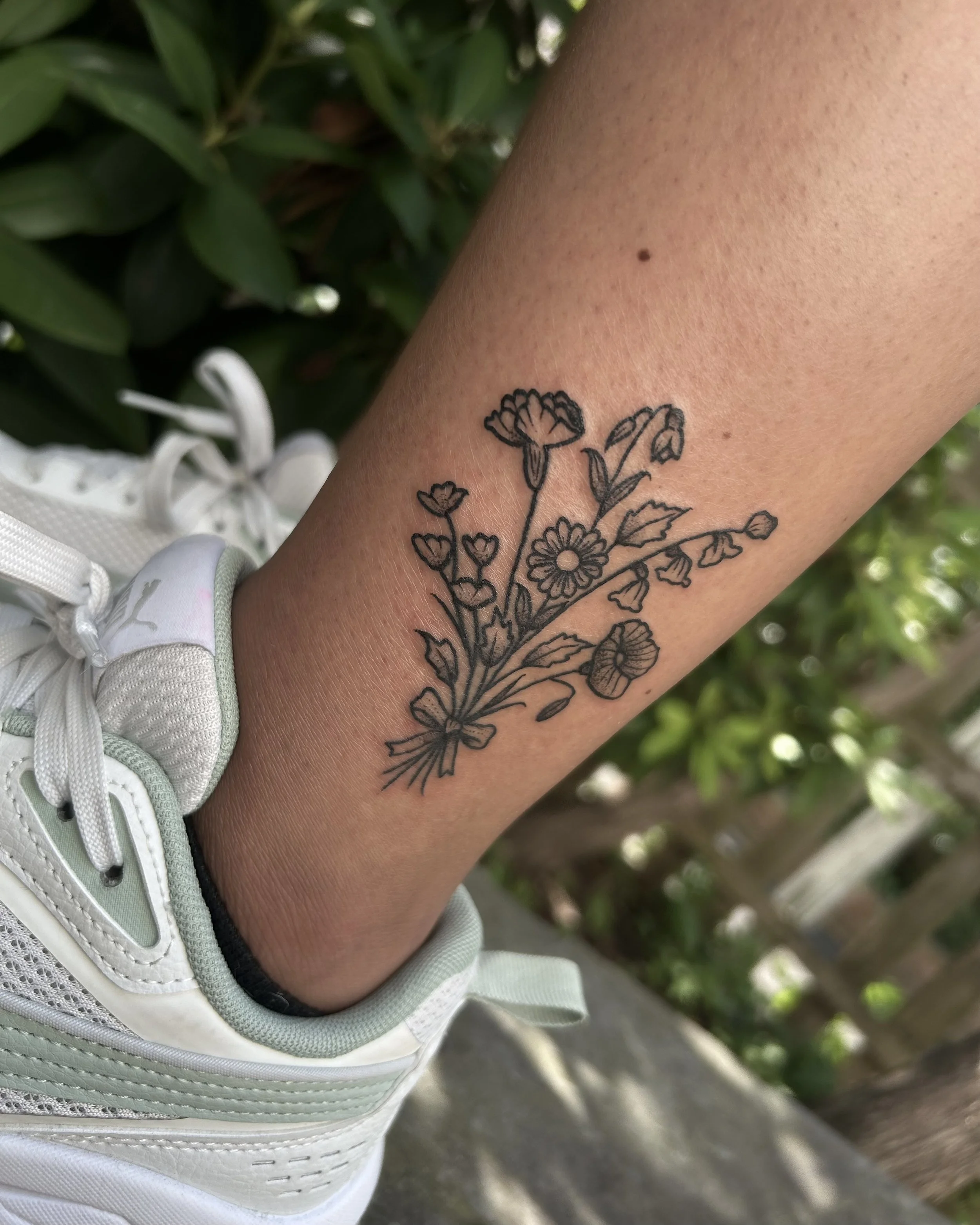 neo traditional flower bouquet by James Mattox