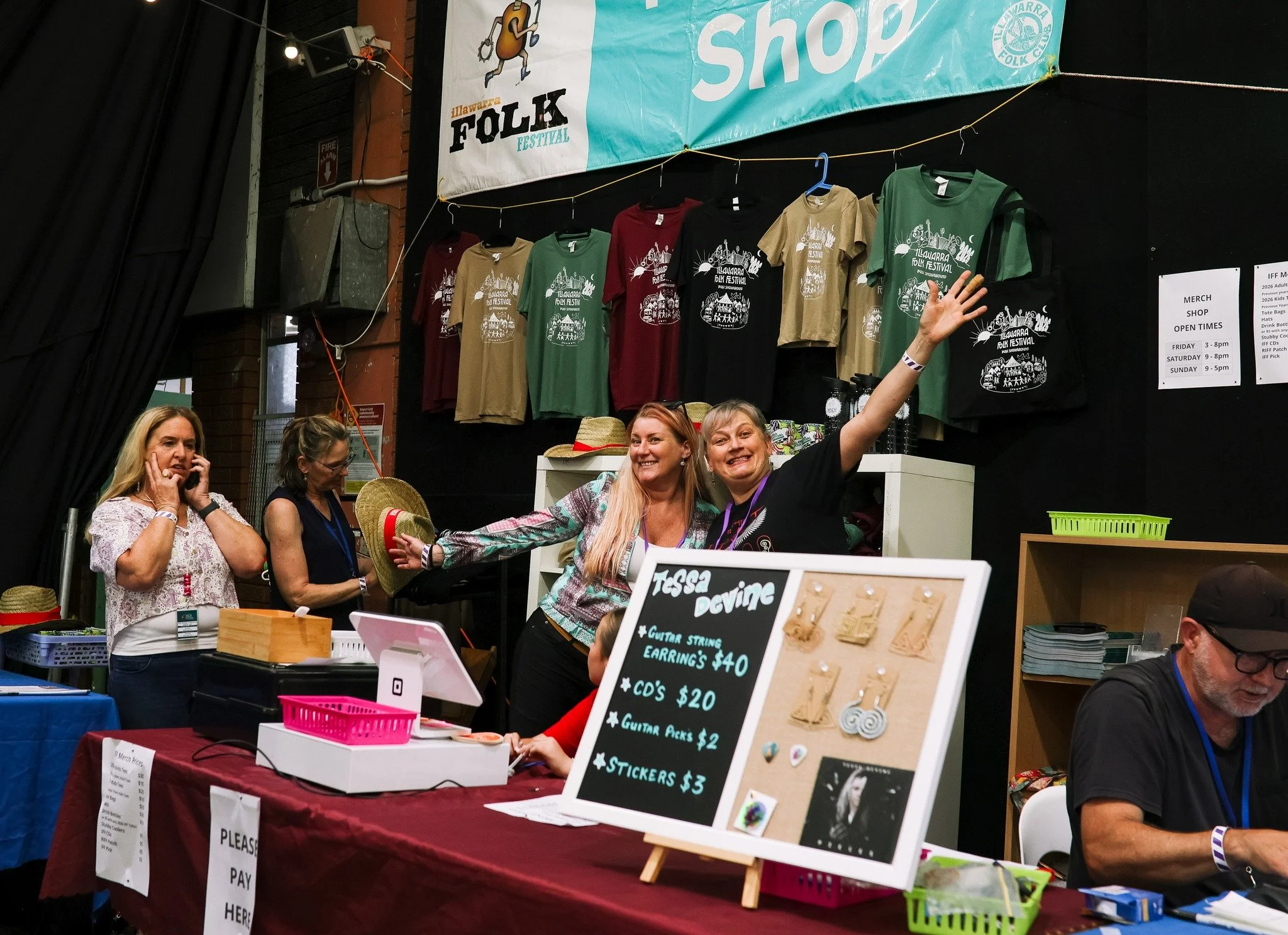 Swing by the festival shop today for your last chance to grab band merch, 2026 festival tees, beer cozies, CDs, vinyls and more! Have a browse before the festival closes at 5pm 💿💿💿