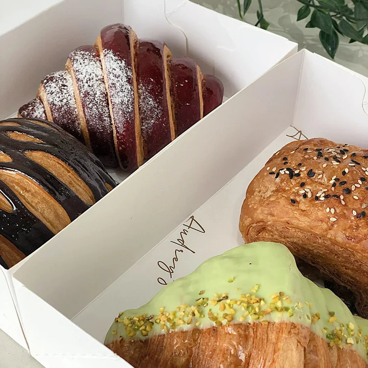 Showcase box with 3 pastries