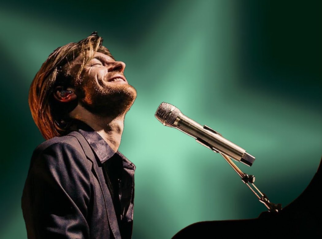 For Cryin’ Out Loud! : Finneas Live at The Coca-Cola Roxy