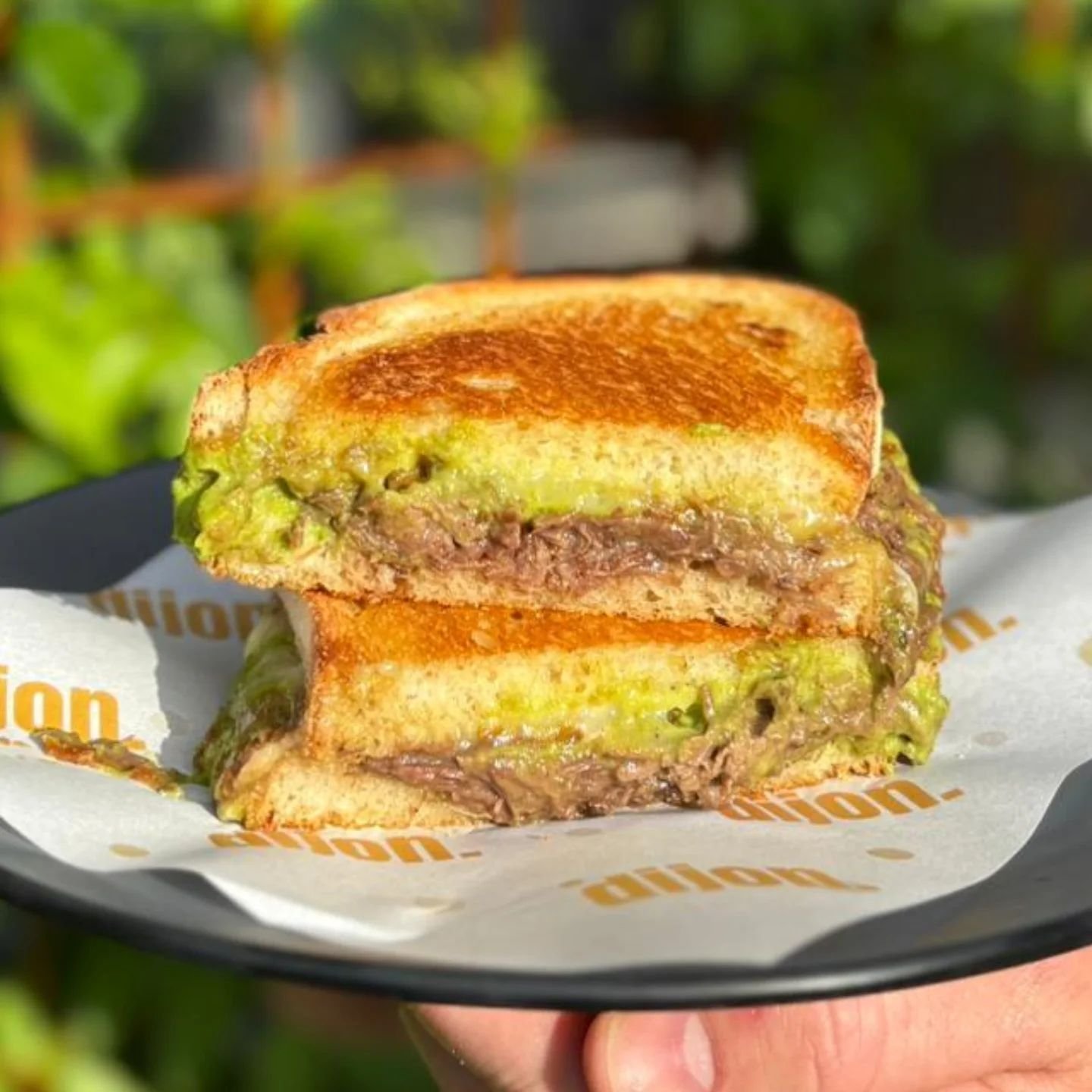 Toastie special! Shiraz beef cheeks, provolone and mushie peas with house peppered ketchup. Get in quick! These are flying out the door!

#dijon #dijontoasties #toasties #brisbanefood #brisbanecafe #brisbanetoasties #brisbane #tarragindi #coffee