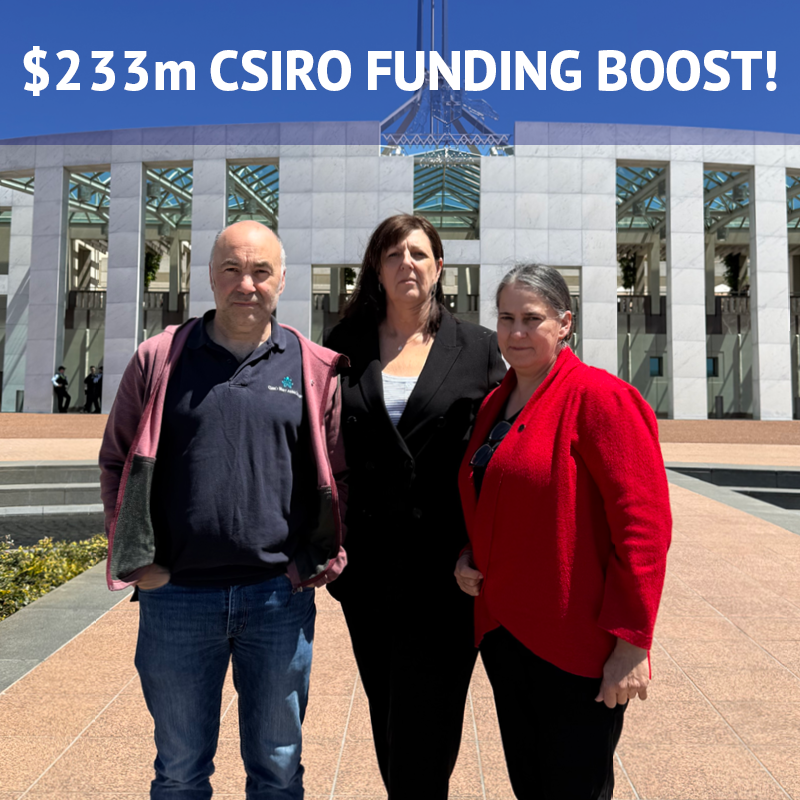 CSIRO union members outside federal parliament