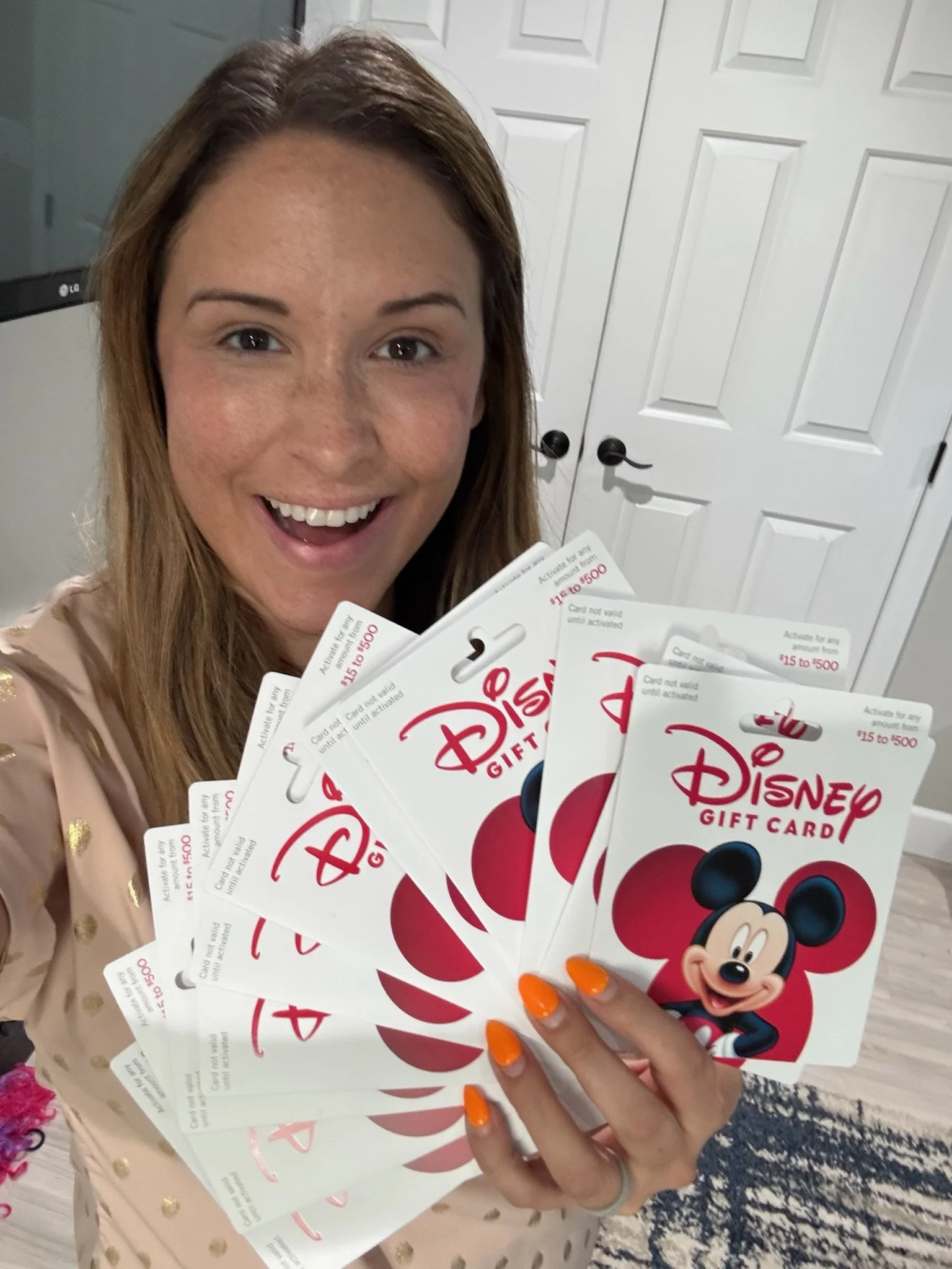Episode #38: How to Save Hundreds on Disney Trips (Plus Earn Free Flights &amp; Hotels) 