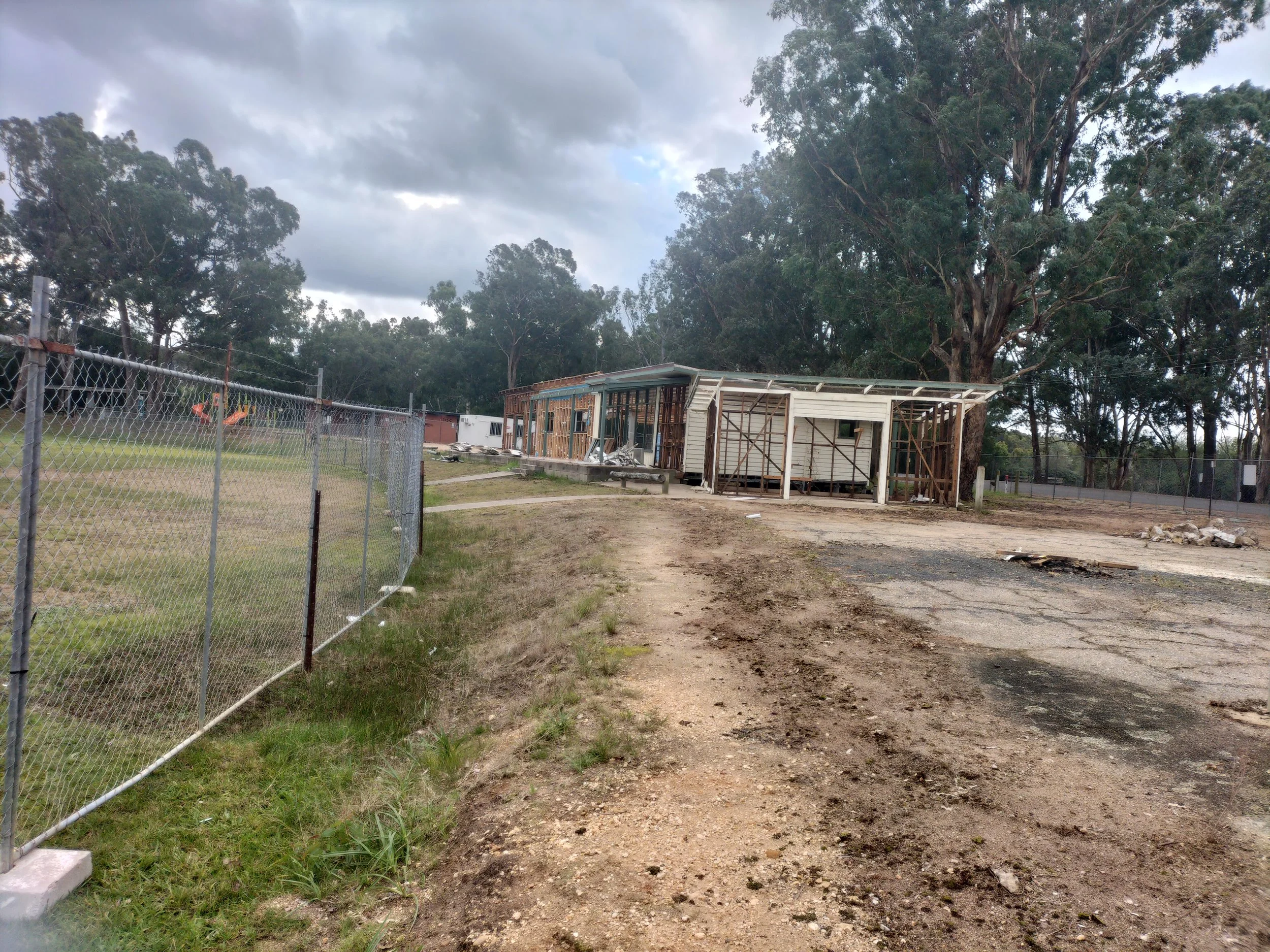 Site handed over to Builders - fencing in place.jpg