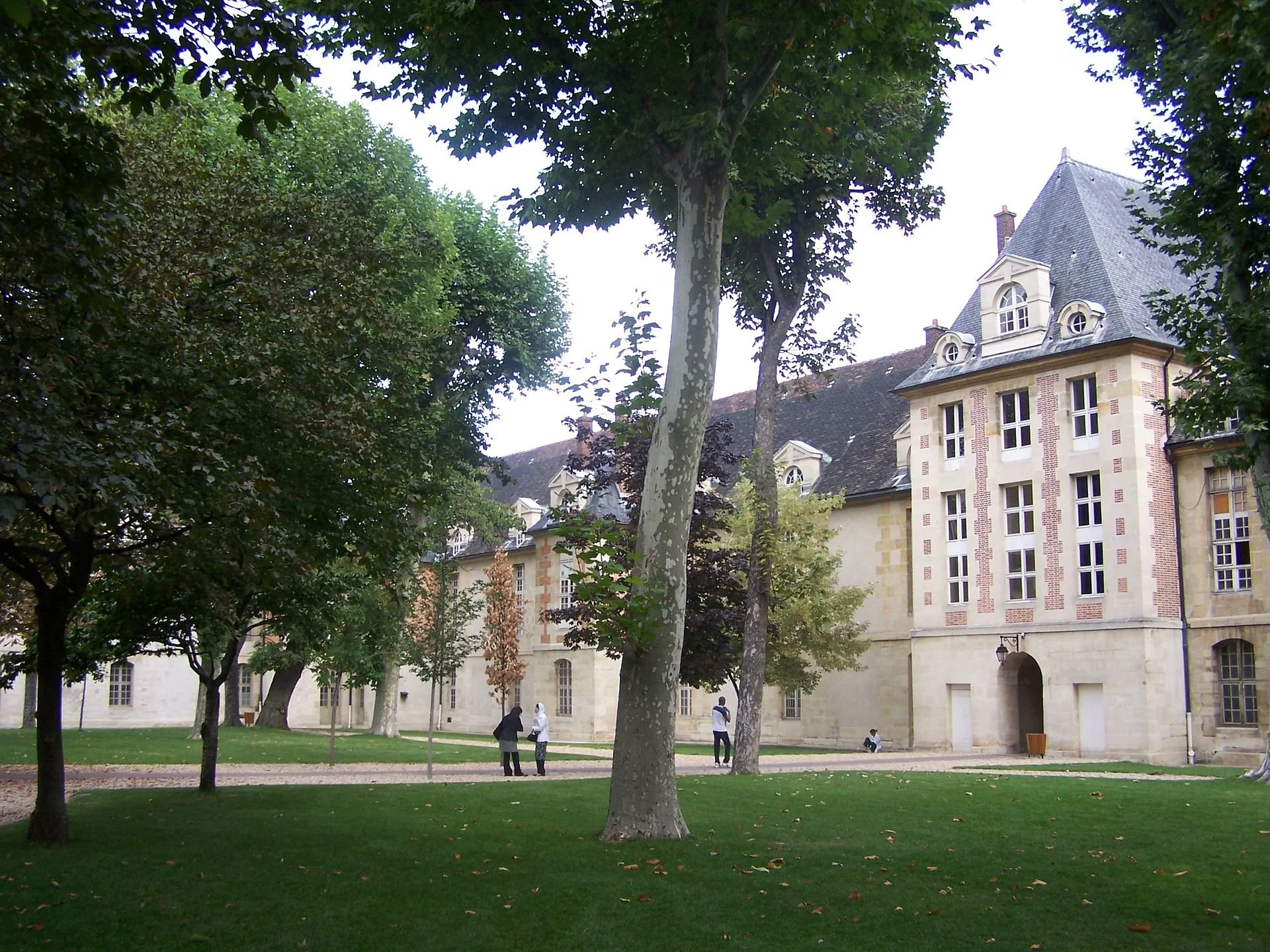 ✨ Cycle MBSR en dermatologie – Hôpital Saint-Louis ✨