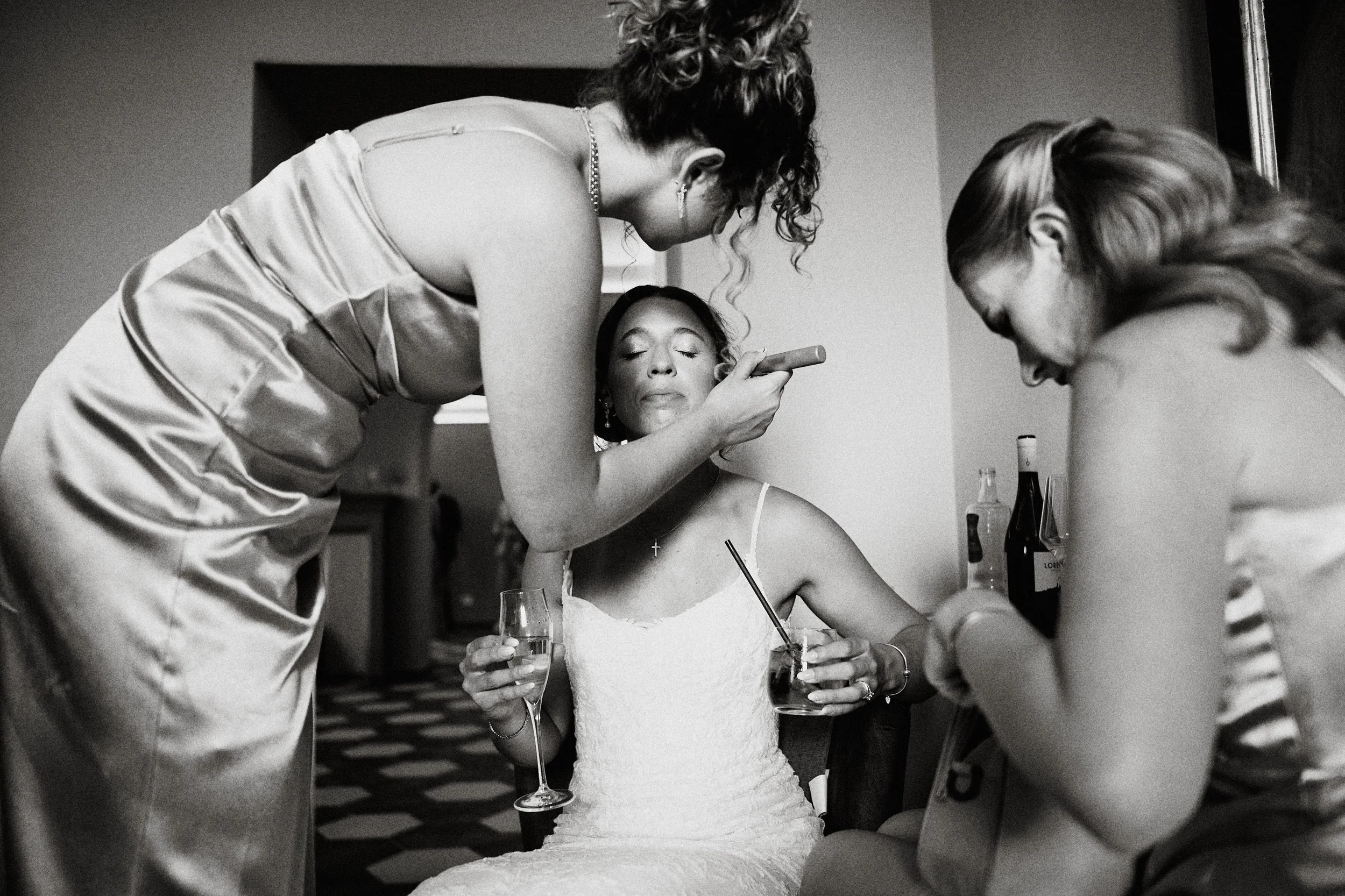 Bride preparation moment at Borgo Bucciano villa