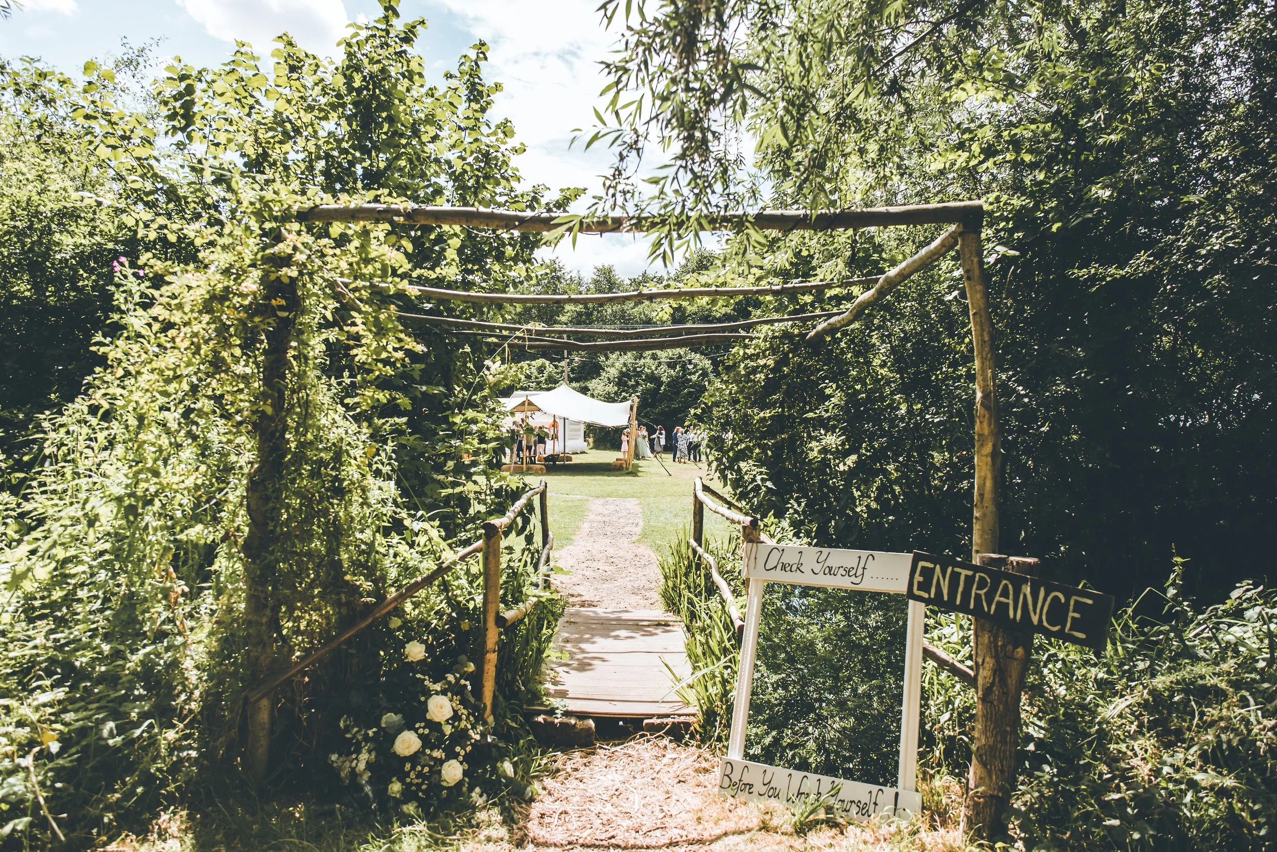 SophiaandBen-TeybrookOrchard-173.jpg