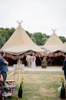 WeddingPhotos(84of484) Small.jpeg