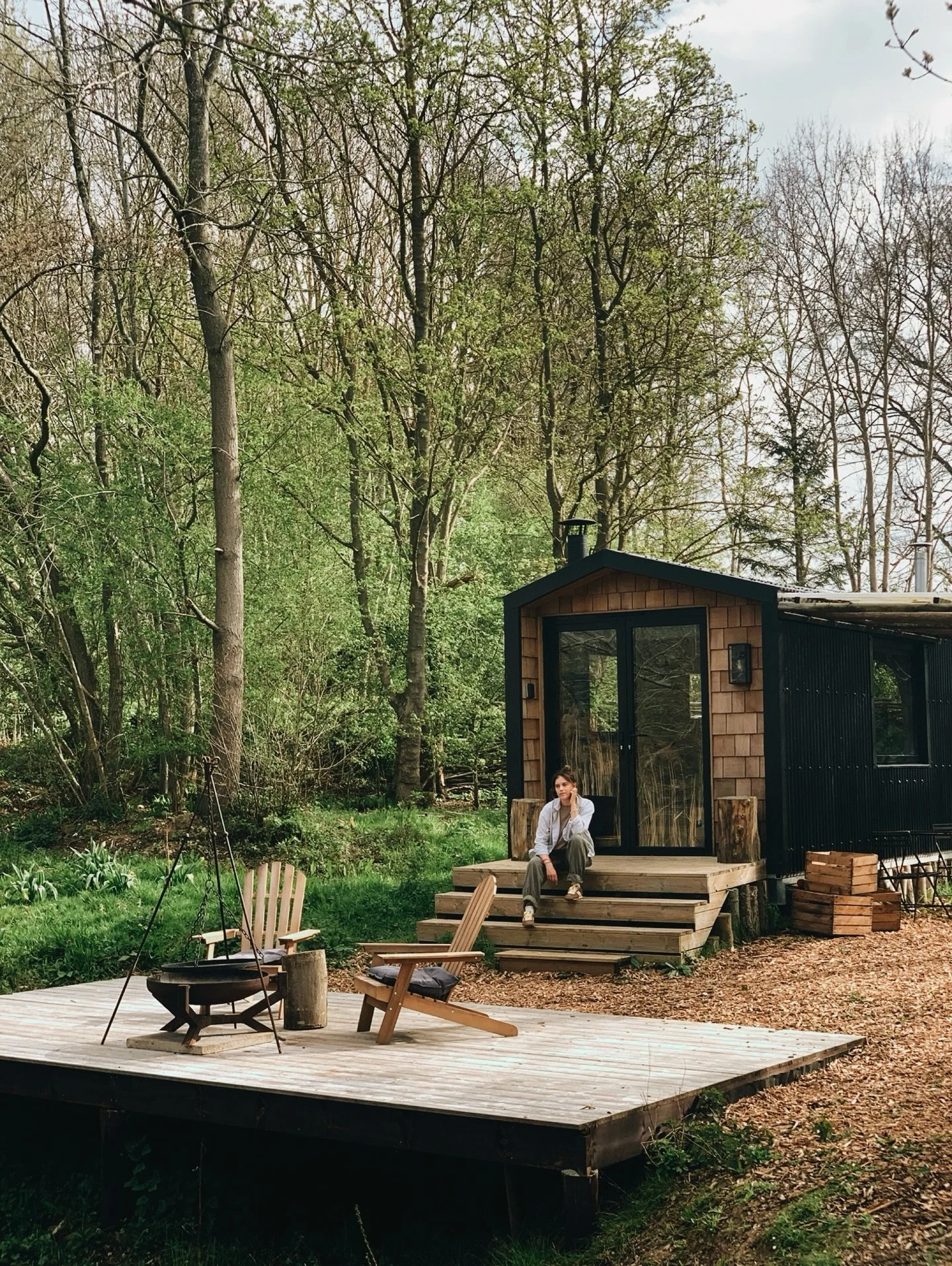 Slow stays are good for the soul 🌿

Little Wren moments captured by @sophieharveycurated 

#browningbros #cabin #lakeview #uniqueplaces