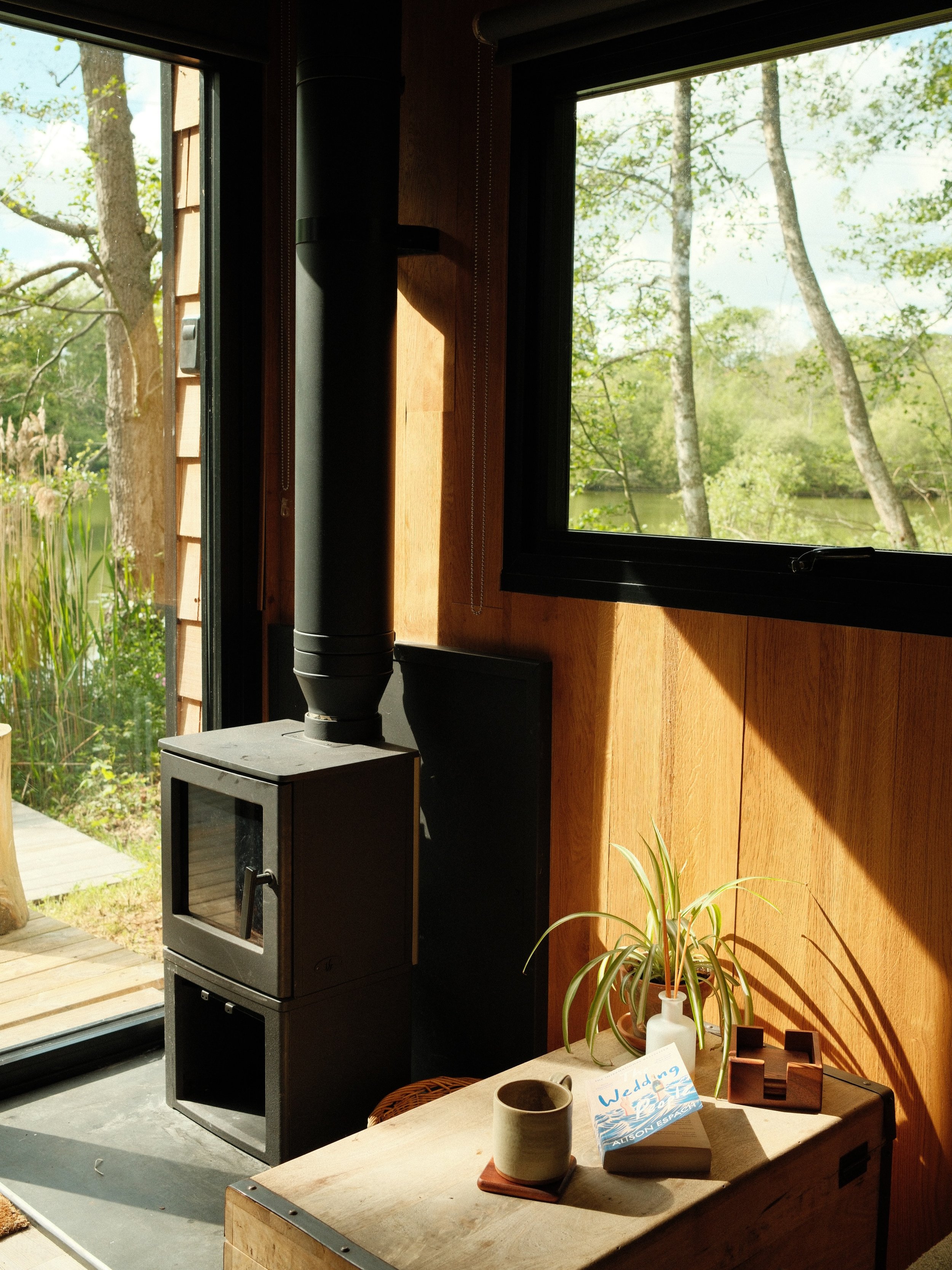 Little Wren is only connected to nature 🌿

Your waterside hideout gives you a front row seat to the wild. 

Limited summer availability. Book now via the link in our bio.