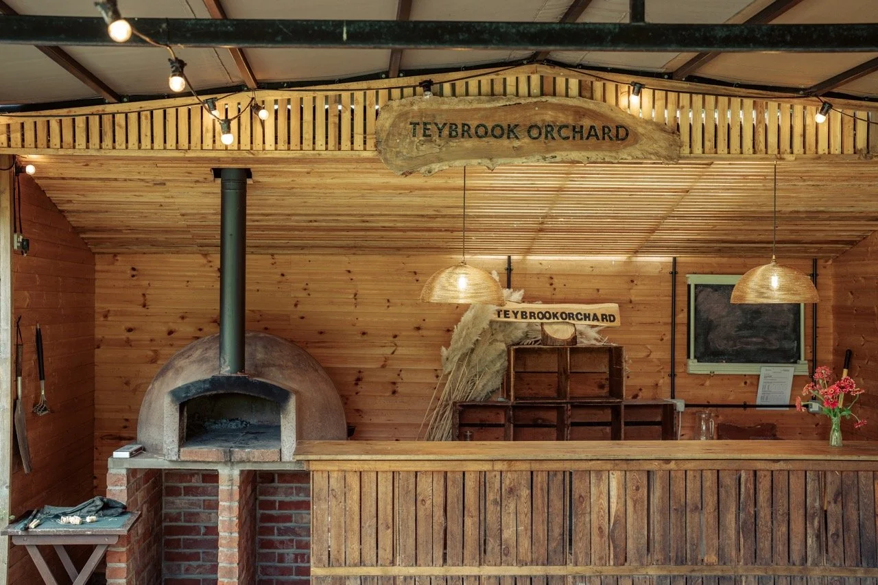 AL105599 2 Large.jpeg