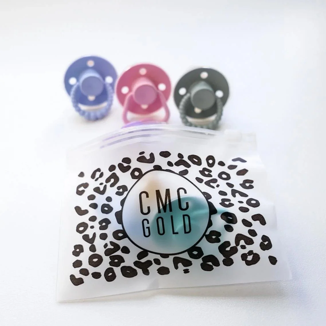 CMC Gold Bubble Dummies/Soothers - Glow - Vented (Twin Pack)