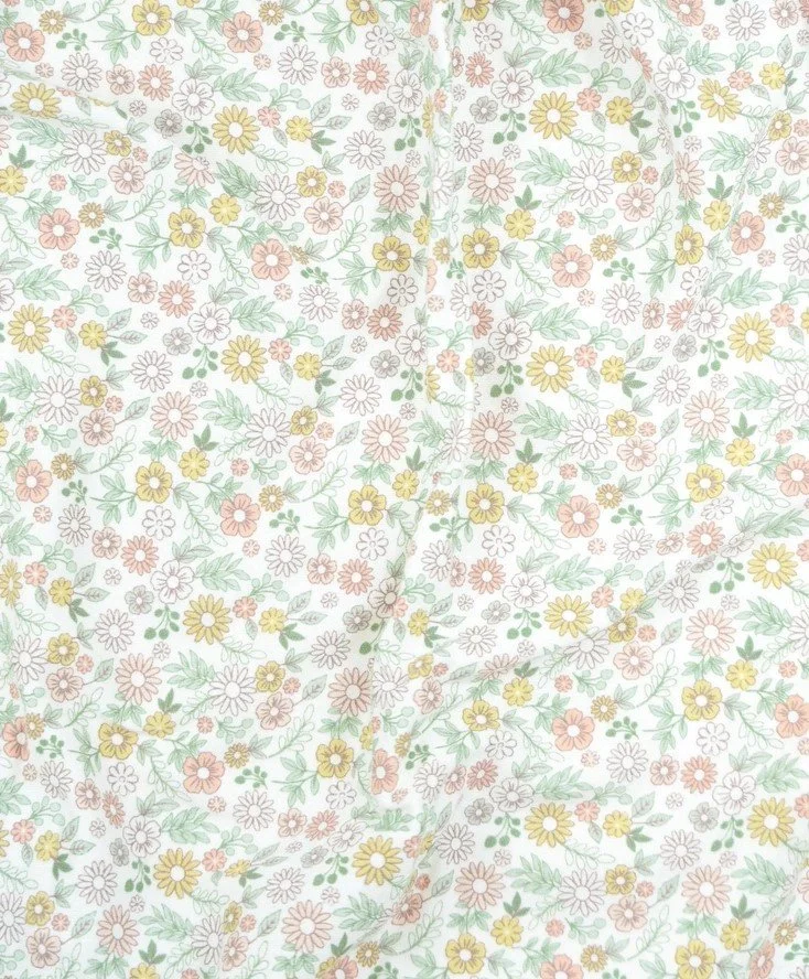 Cot sheet daisy.jpeg