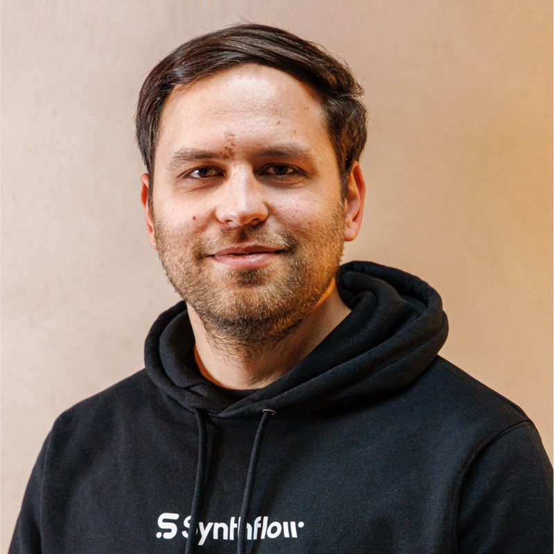 Episode 158 - AI and Customer Experience with Hakob Astabatsyan