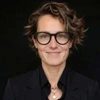 Episode 169 - Limitless Marketing Experiences with Lisa Cole