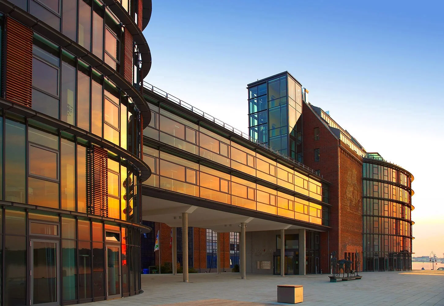 Alter Getreidespeicher, Silo-Halbinsel Rostock Stadhafen | Reiner Ohms • Fotograf für Architektur