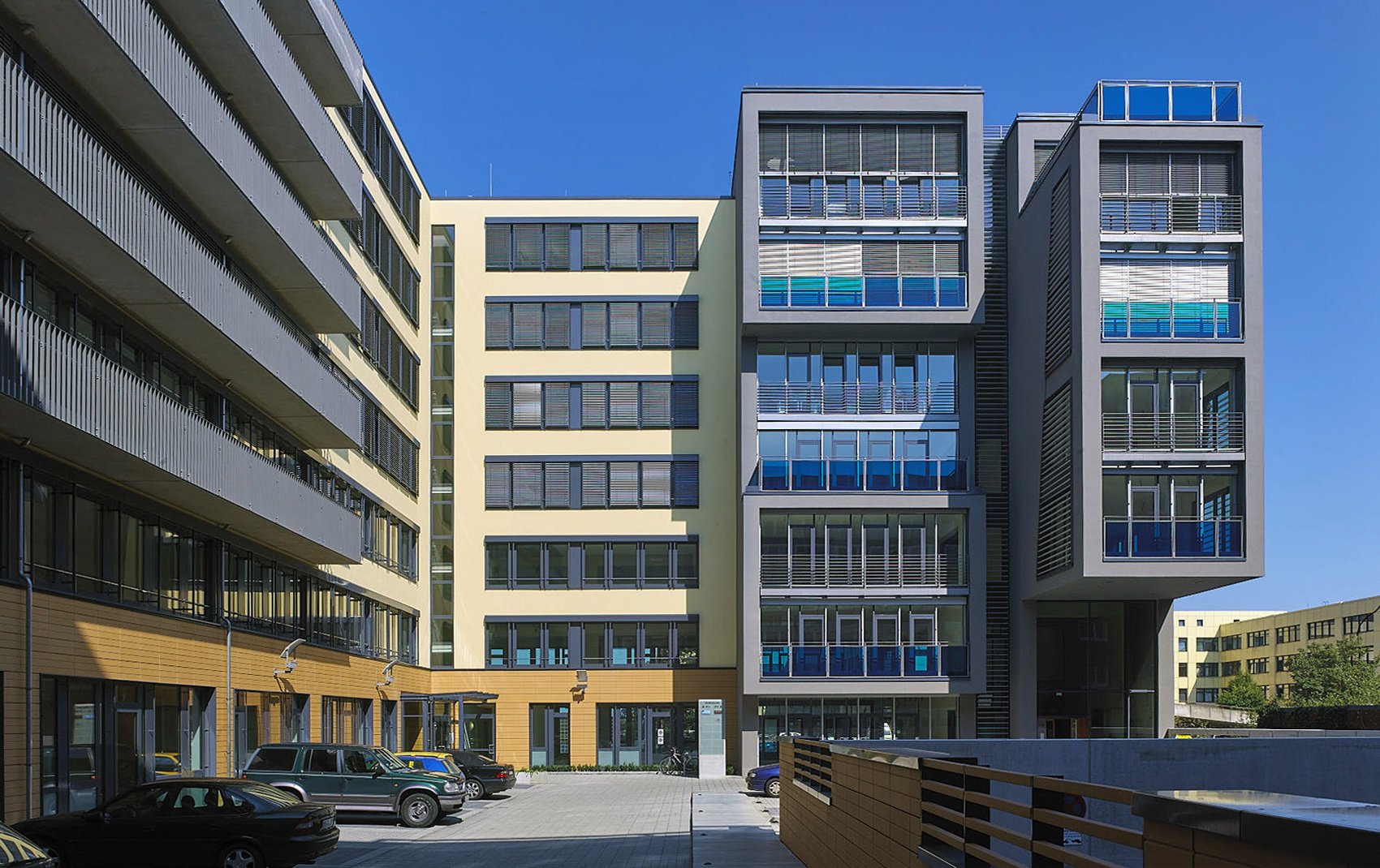 Bürogebäude in Hamburg. Reiner Ohms • Fotograf für Architektur