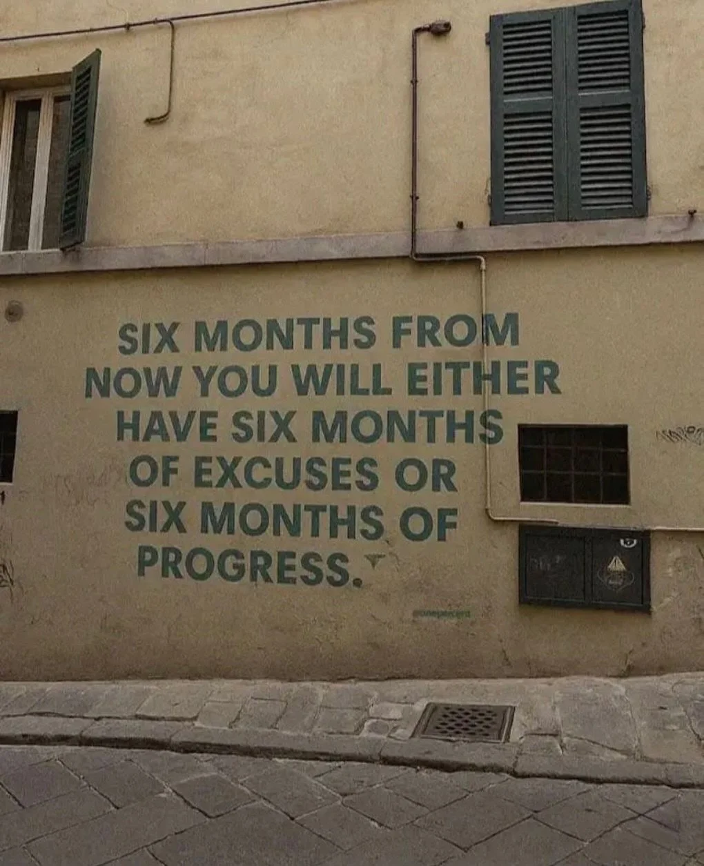 Vad v&auml;ljer du darling? ❤️&zwj;🔥

#herway #mentaltr&auml;ning #inreframg&aring;ng #personligutveckling #sj&auml;lvk&auml;rlek