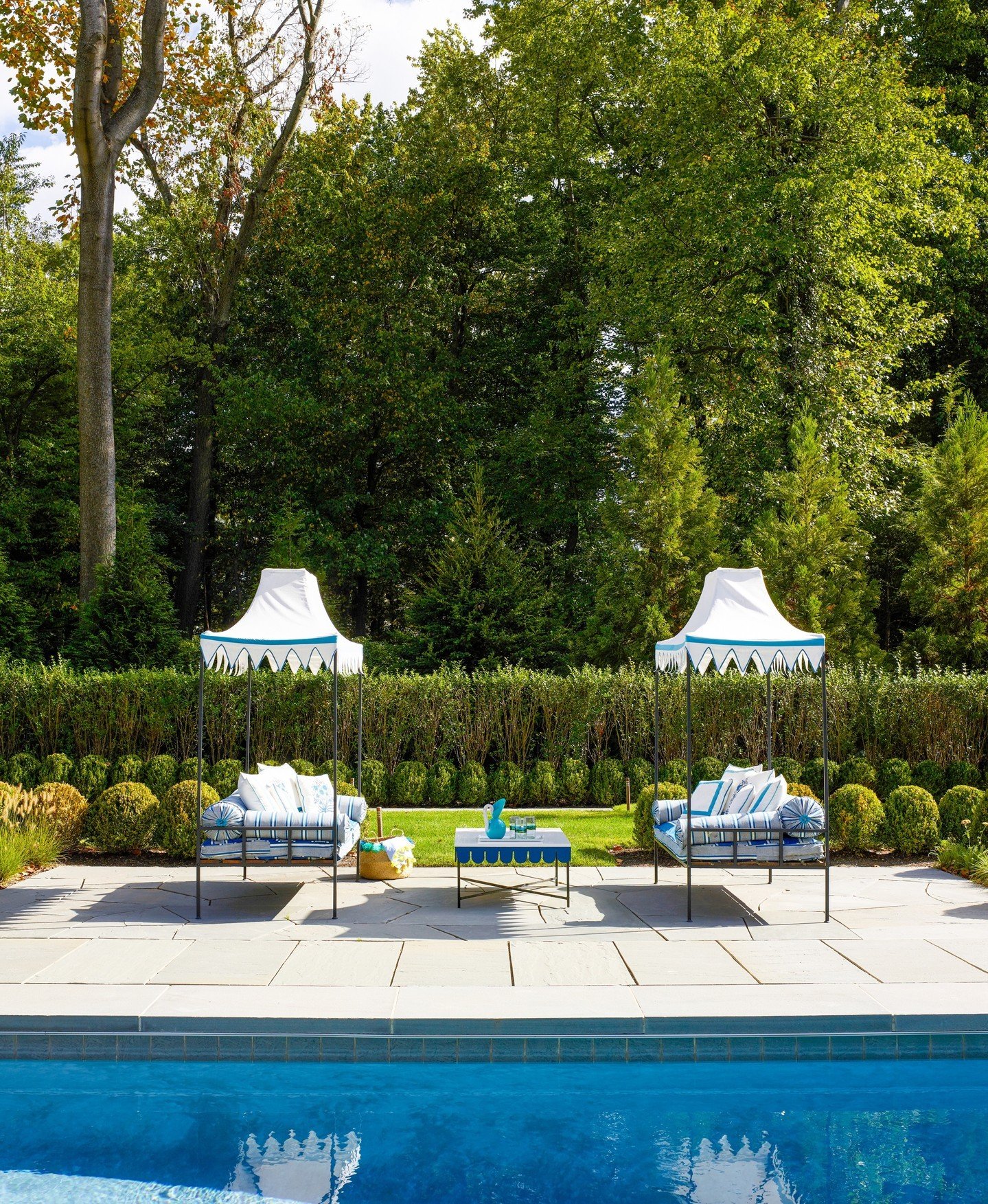 TGIF...⁠
⁠
Design by Fawn Galli⁠
Photo by @richardpowersphoto⁠
As featured in @luxemagazine, written by @maryjobowling