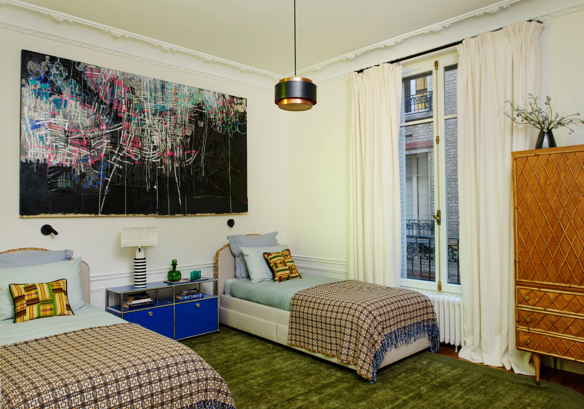 12_Twin Guest_Fawn_Galli_Paris_FR-360.jpg