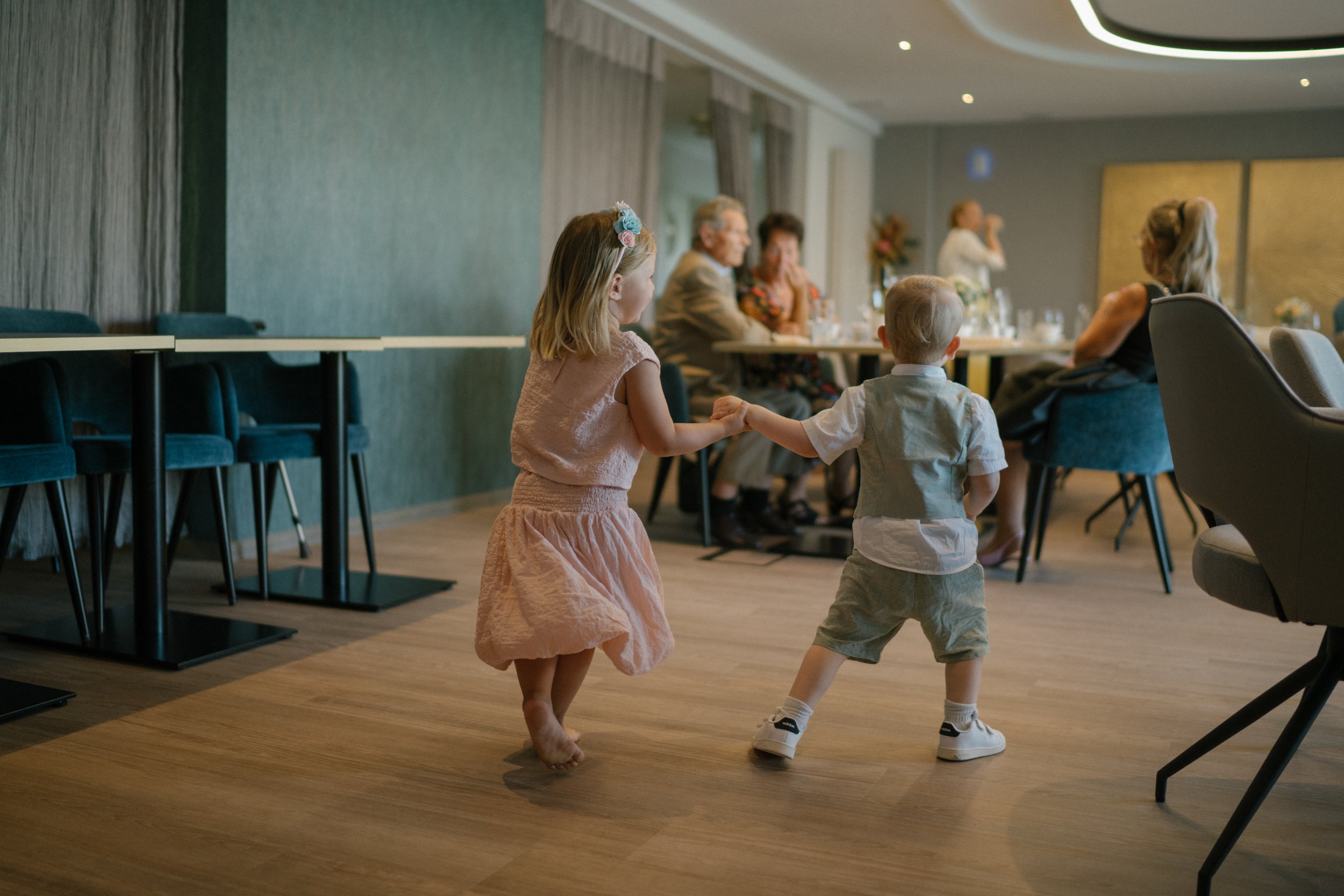 Till Mattmüller - wedding-88.jpg