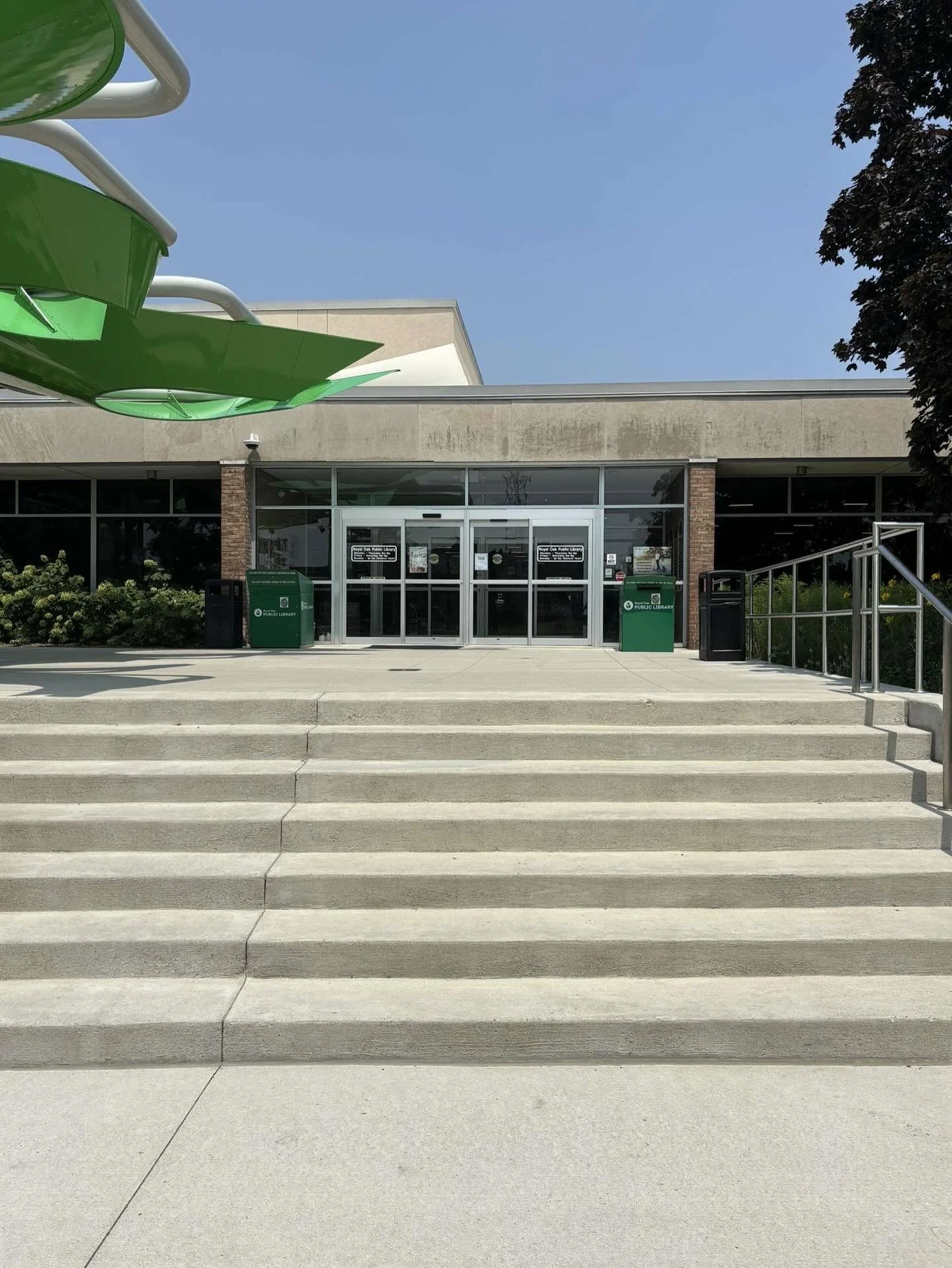 Donation box is now set up at the Royal Oak Public Library. Please donate your gently work items to the bin near the entrance. Thank you!