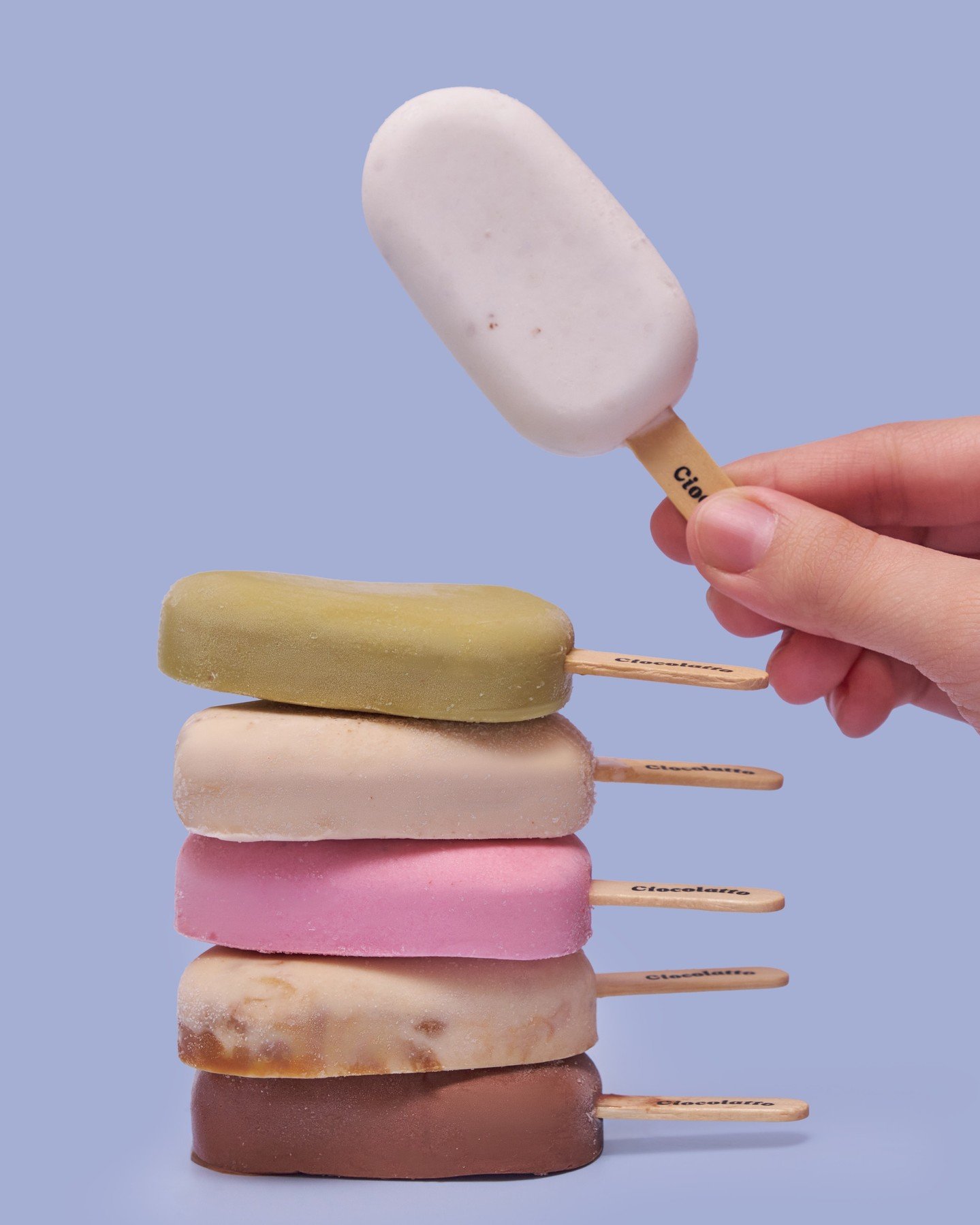 As&iacute; se ve una box perfecta🤩: seis mini Vegan pops 100% plant based, endulzadas con stevia sin edulcorantes artificiales. 🤤❄️

El plan del s&aacute;bado que nadie va a rechazar. P&iacute;dela 🛵 o ven a visitarnos hoy y comparte tus pops favo