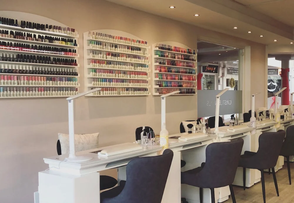 book-now-castle-nails