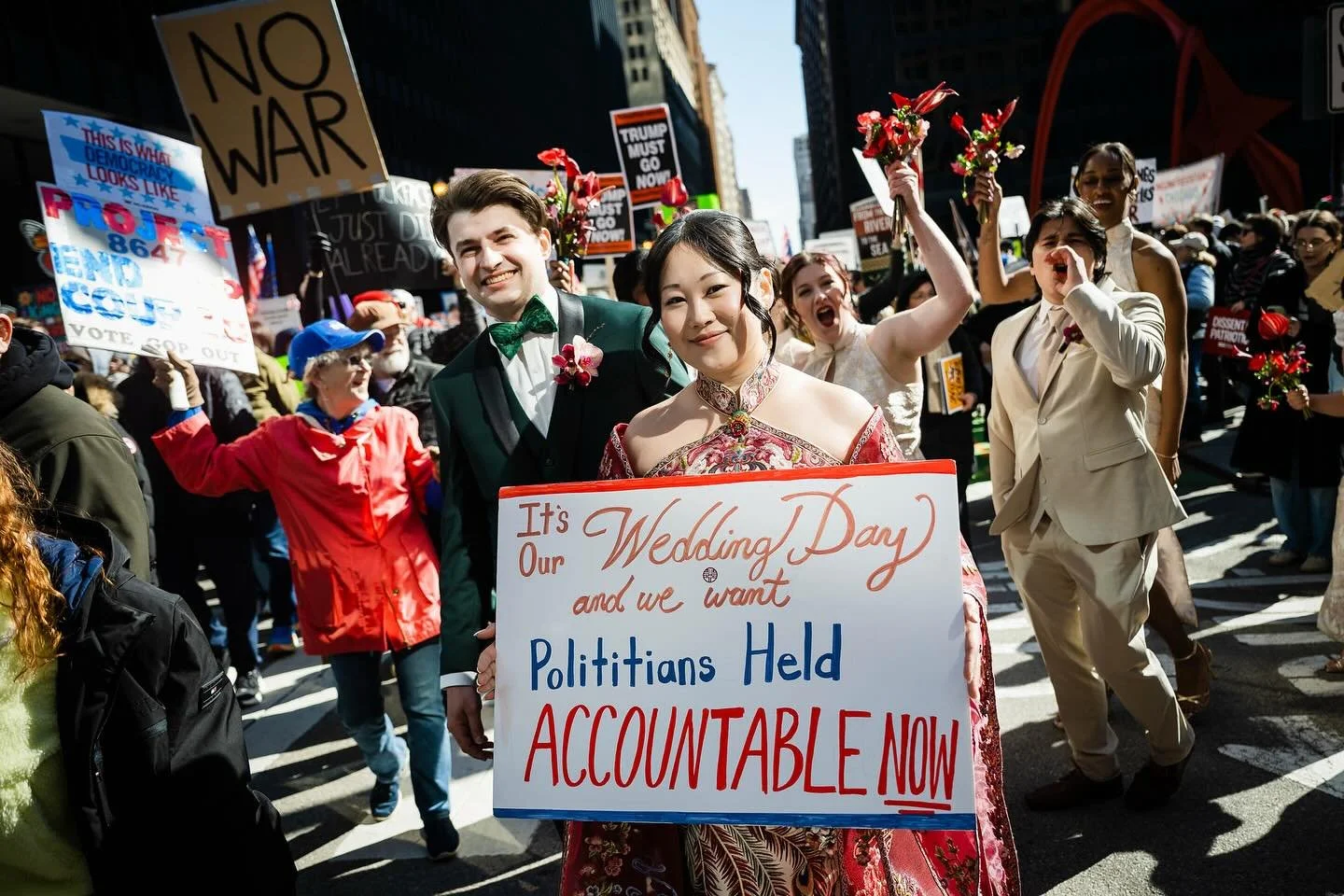 They didn&rsquo;t let the @no_kings_chicago protest get in the way of their wedding&hellip; they wanted to be a part of it. 

To make their voices heard, exercise their rights and stand for what they believe in. 

#nokings #protest #weddingphotojourn