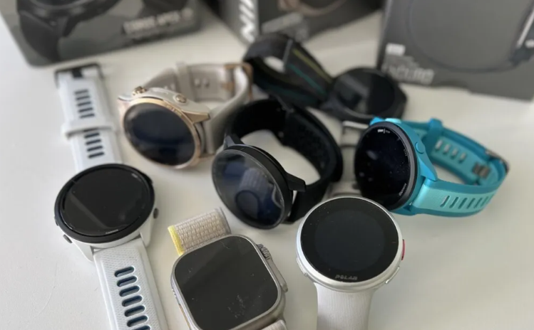 Running Tech Explained: Using Smartwatches and Apps Without Letting Data Control Your Training