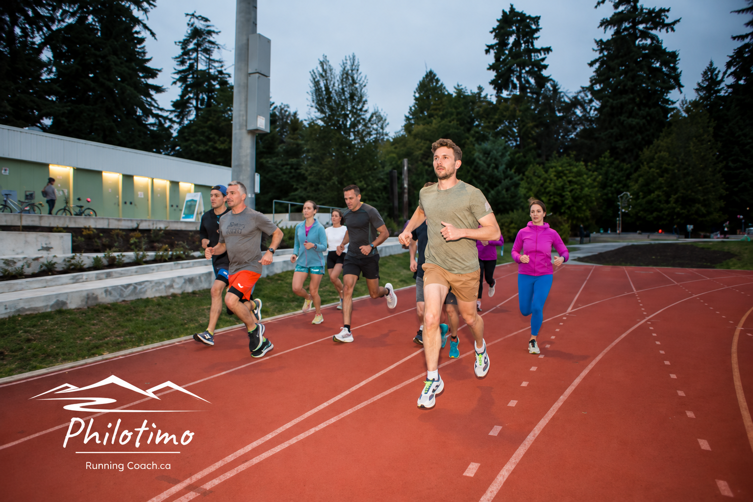 Après une première édition de ce format à Vancouver, j’amène maintenant le Run Smarter 75-min Condensed MasterClass à Montréal.