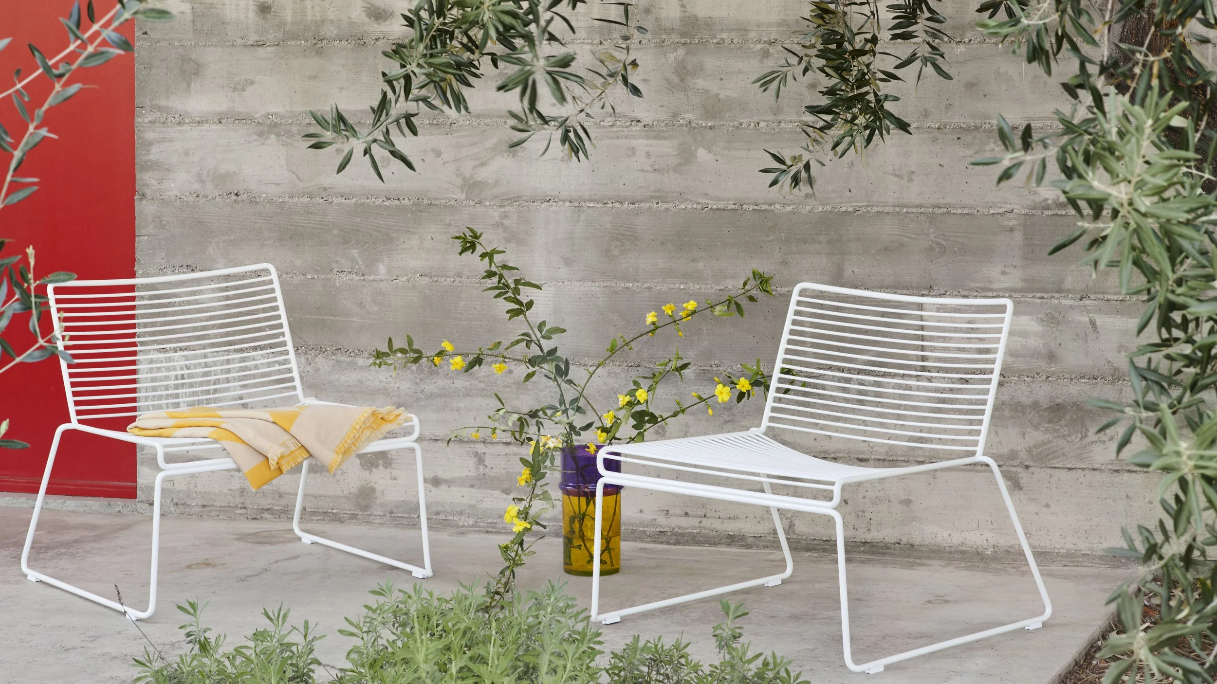 Hee Lounge Chair white.jpg