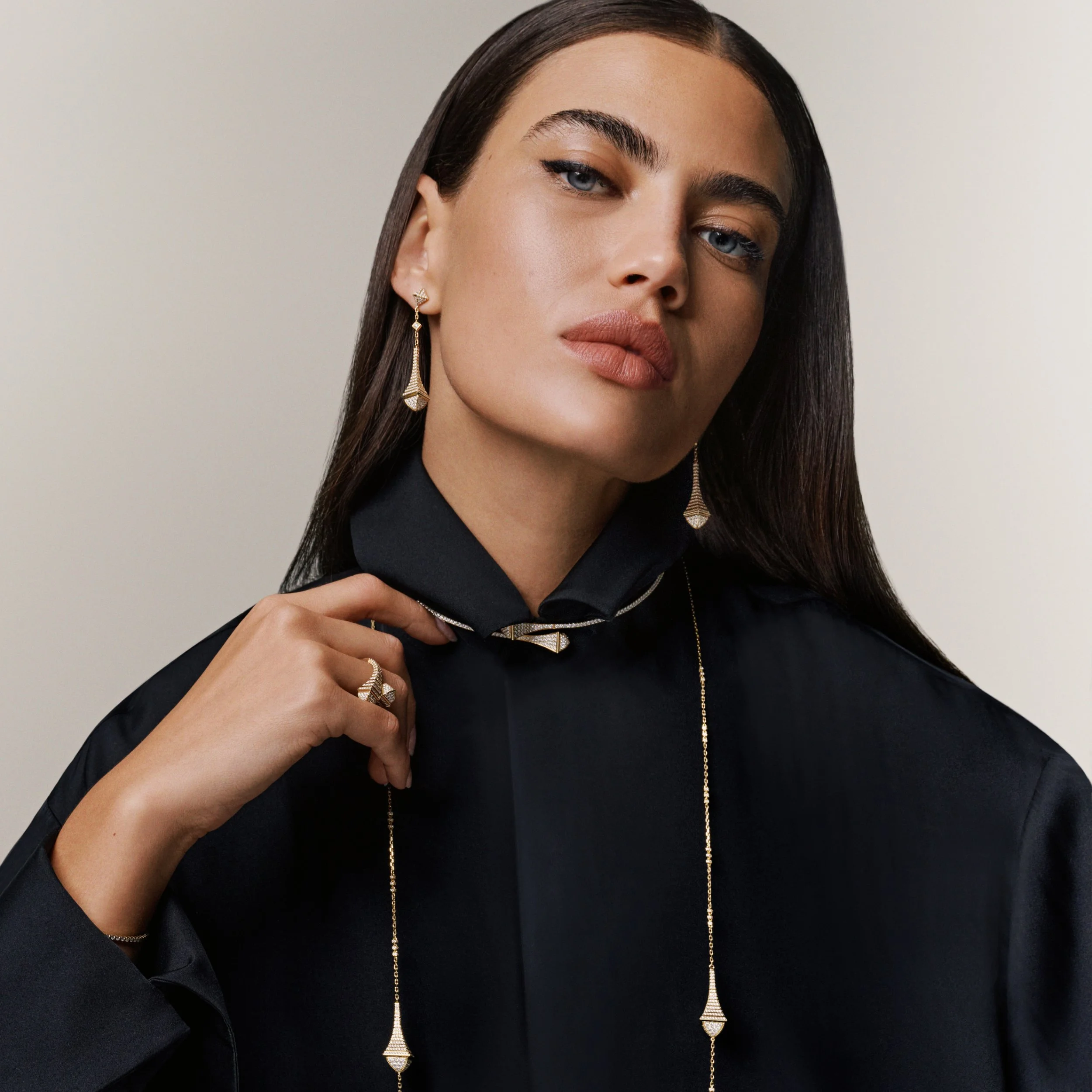 CLEO_KV6_063 1x1.jpg