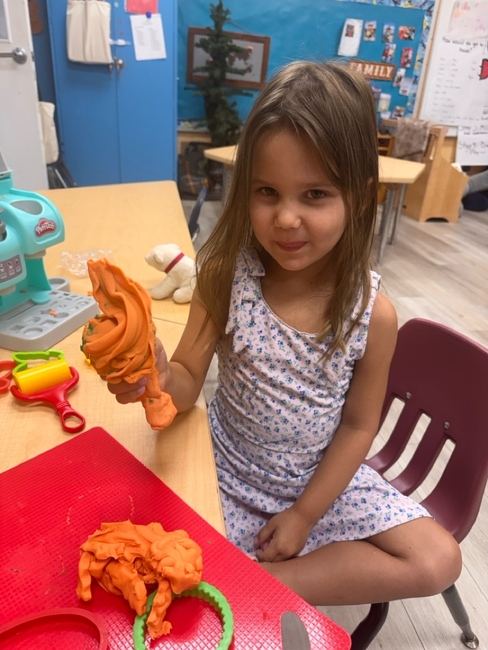SMWS - 2026-07-31 - Summer Camp Kids in the Kitchen - play-doh-girl-orange - 28.png